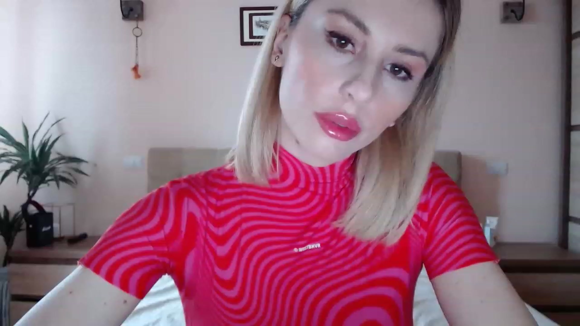 Gallery image thumbnail from MissSpicy's myfreecams stream on, 03/02/2023, 13:03 image 5 of 20