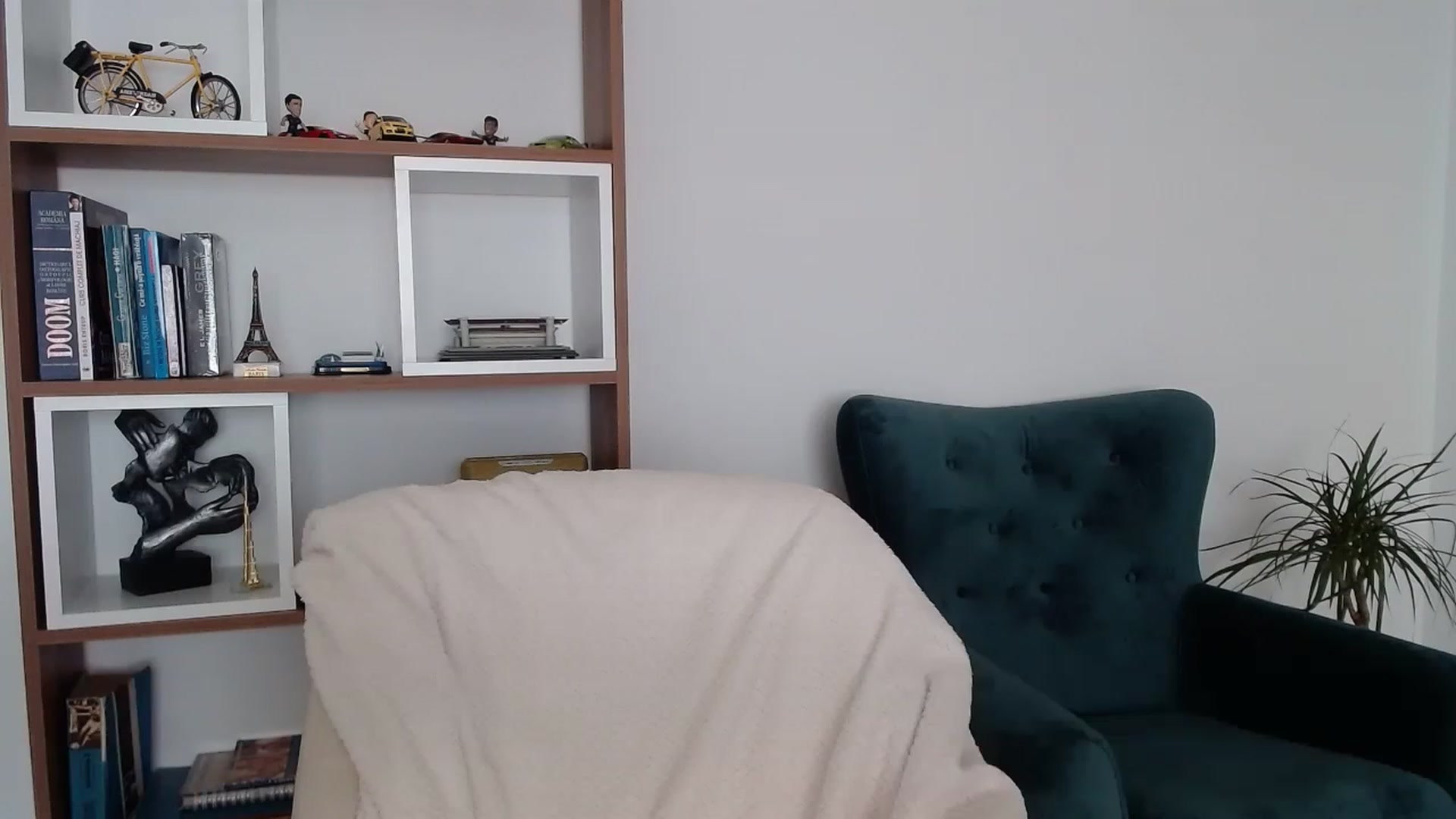Gallery image thumbnail from MissSpicy's myfreecams stream on, 07/16/2023, 15:47 image 7 of 20
