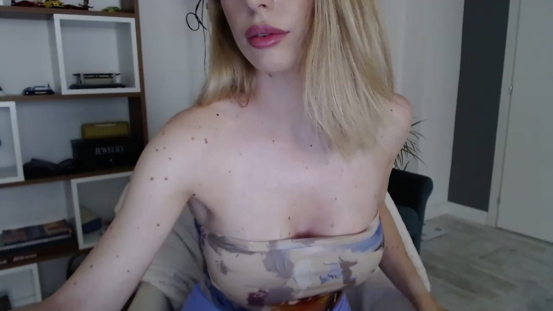 Gallery image thumbnail from MissSpicy's myfreecams stream on, 07/25/2023, 16:37 image 10 of 20