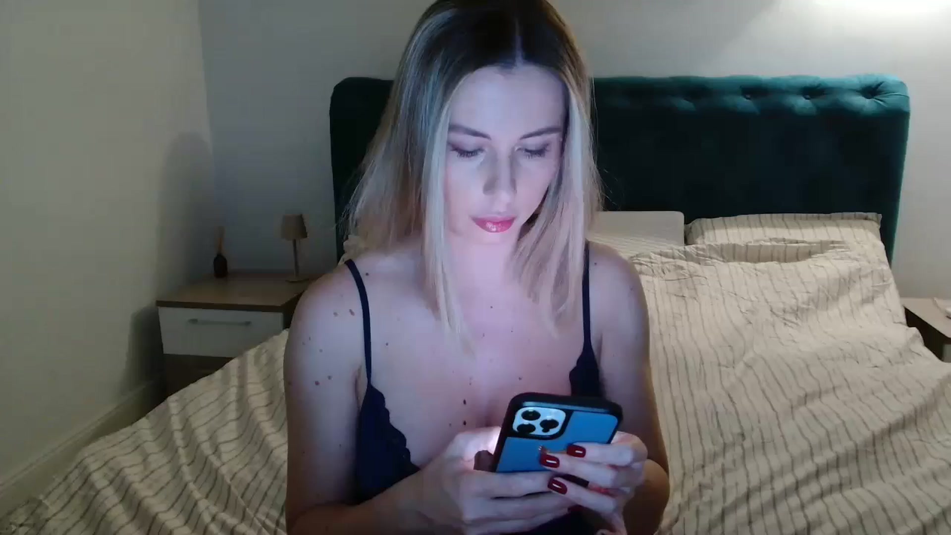 Gallery image thumbnail from MissSpicy's myfreecams stream on, 11/11/2024, 16:25 image 5 of 20