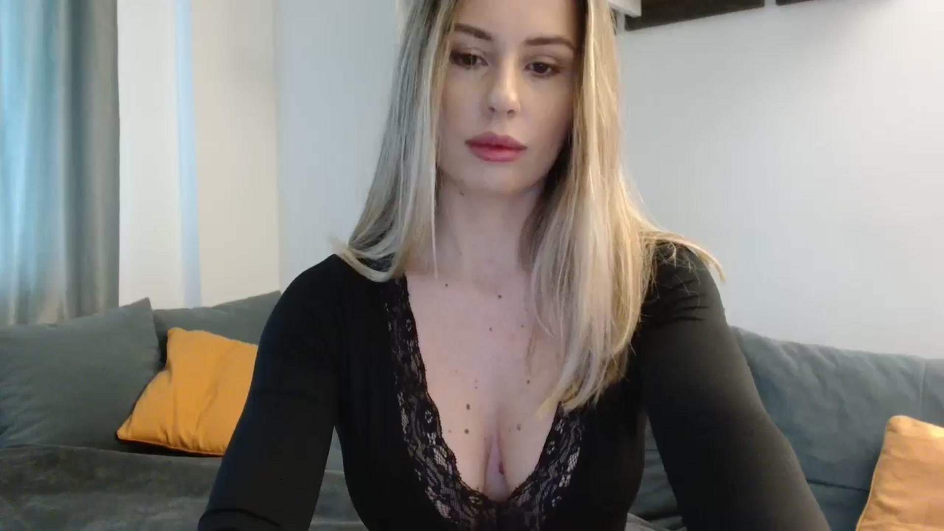 Gallery image thumbnail from MissSpicy's myfreecams stream on, 10/07/2025, 13:37 image 8 of 20