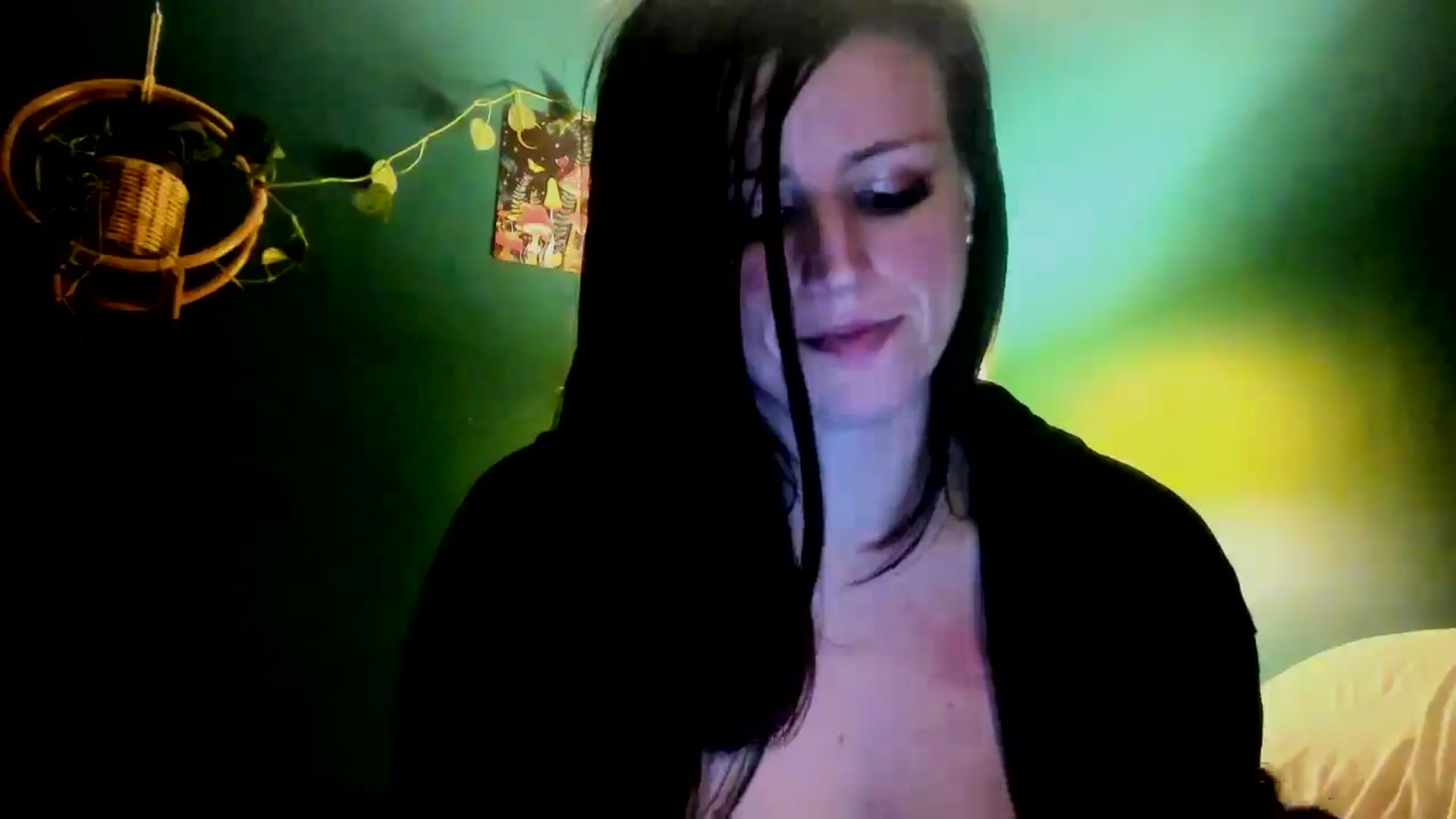 Gallery image thumbnail from MissStella92's myfreecams stream on, 01/17/2025, 14:30 image 10 of 20