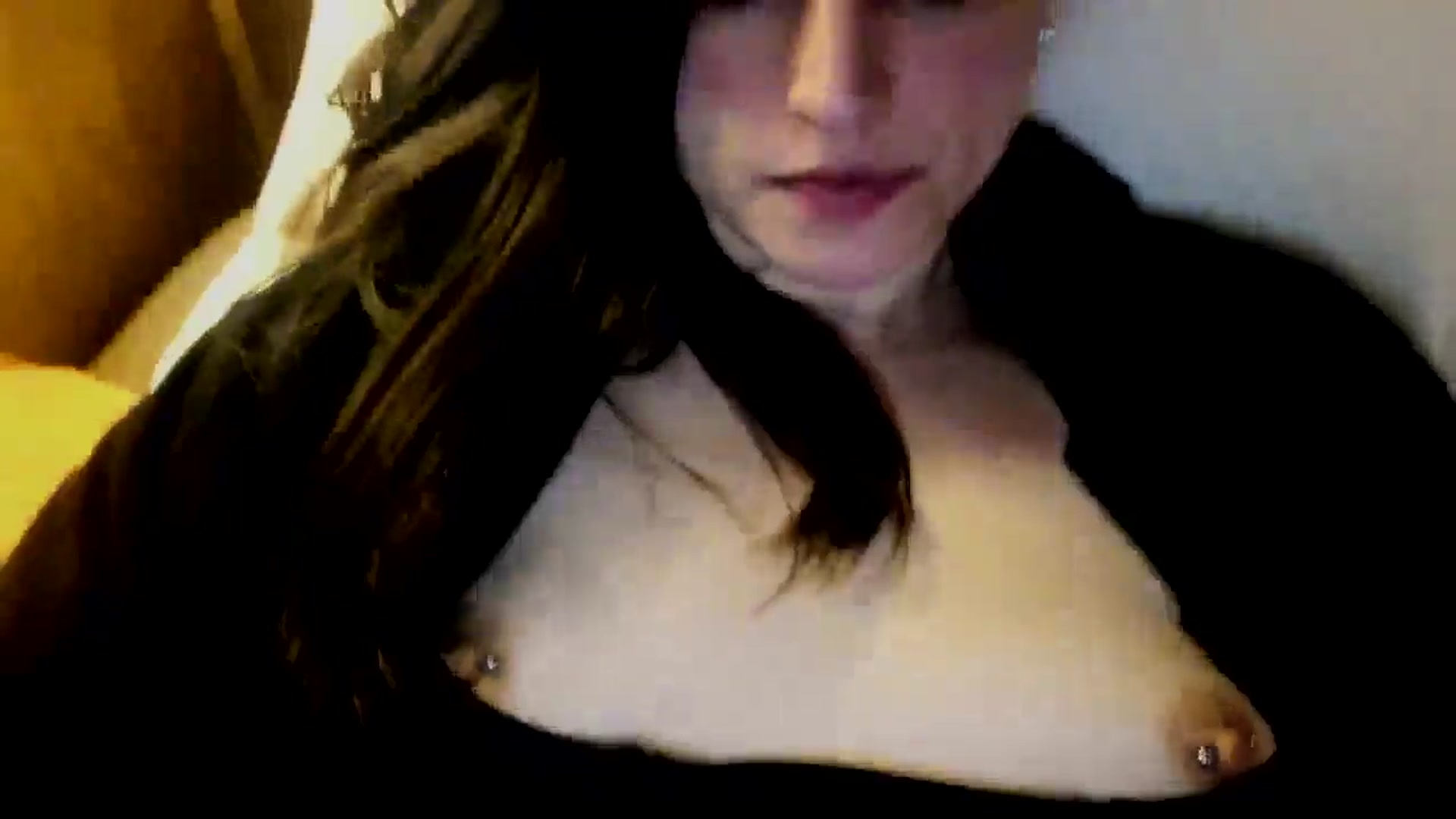Gallery image thumbnail from MissStella92's myfreecams stream on, 01/17/2025, 14:30 image 14 of 20