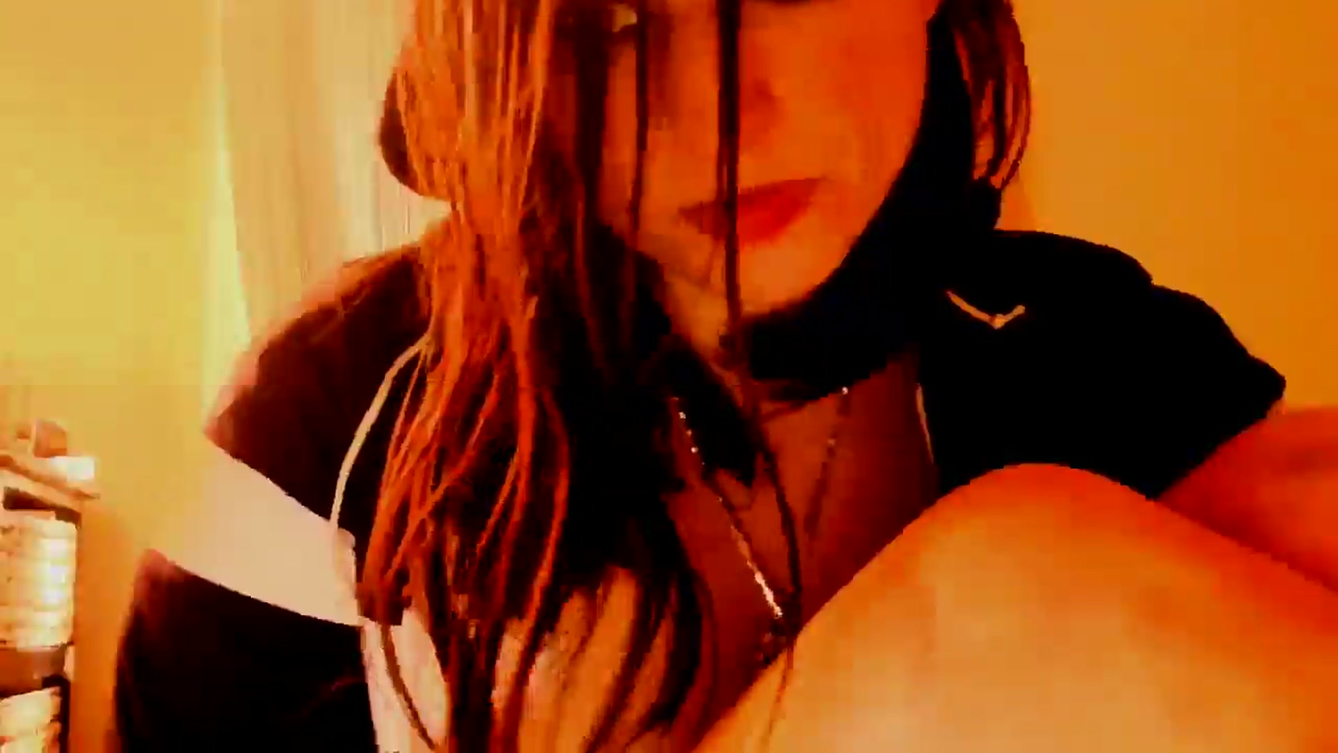 Gallery image thumbnail from MissStella92's myfreecams stream on, 03/10/2025, 22:51 image 19 of 20