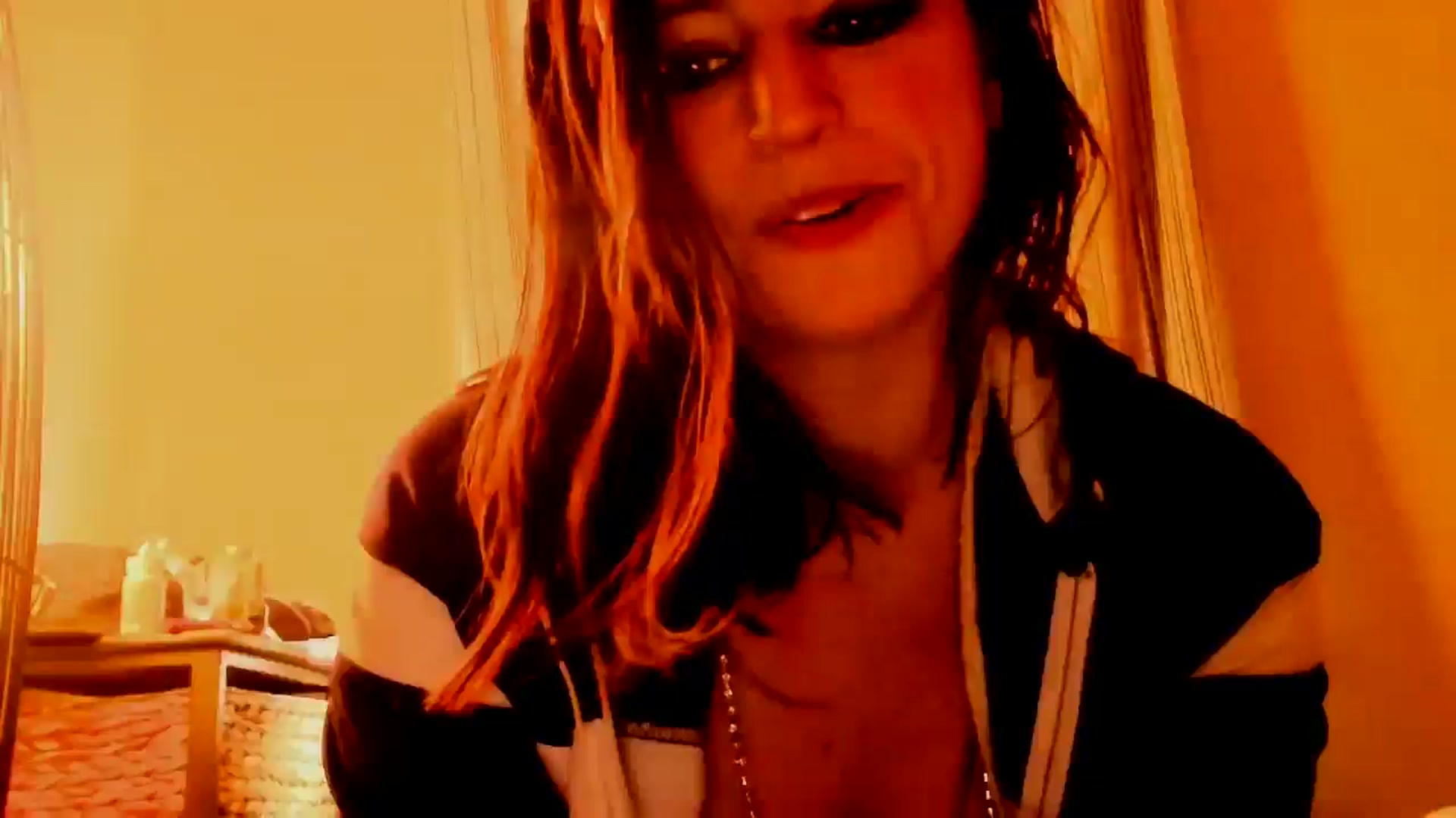 Gallery image thumbnail from MissStella92's myfreecams stream on, 03/10/2025, 22:51 image 6 of 20