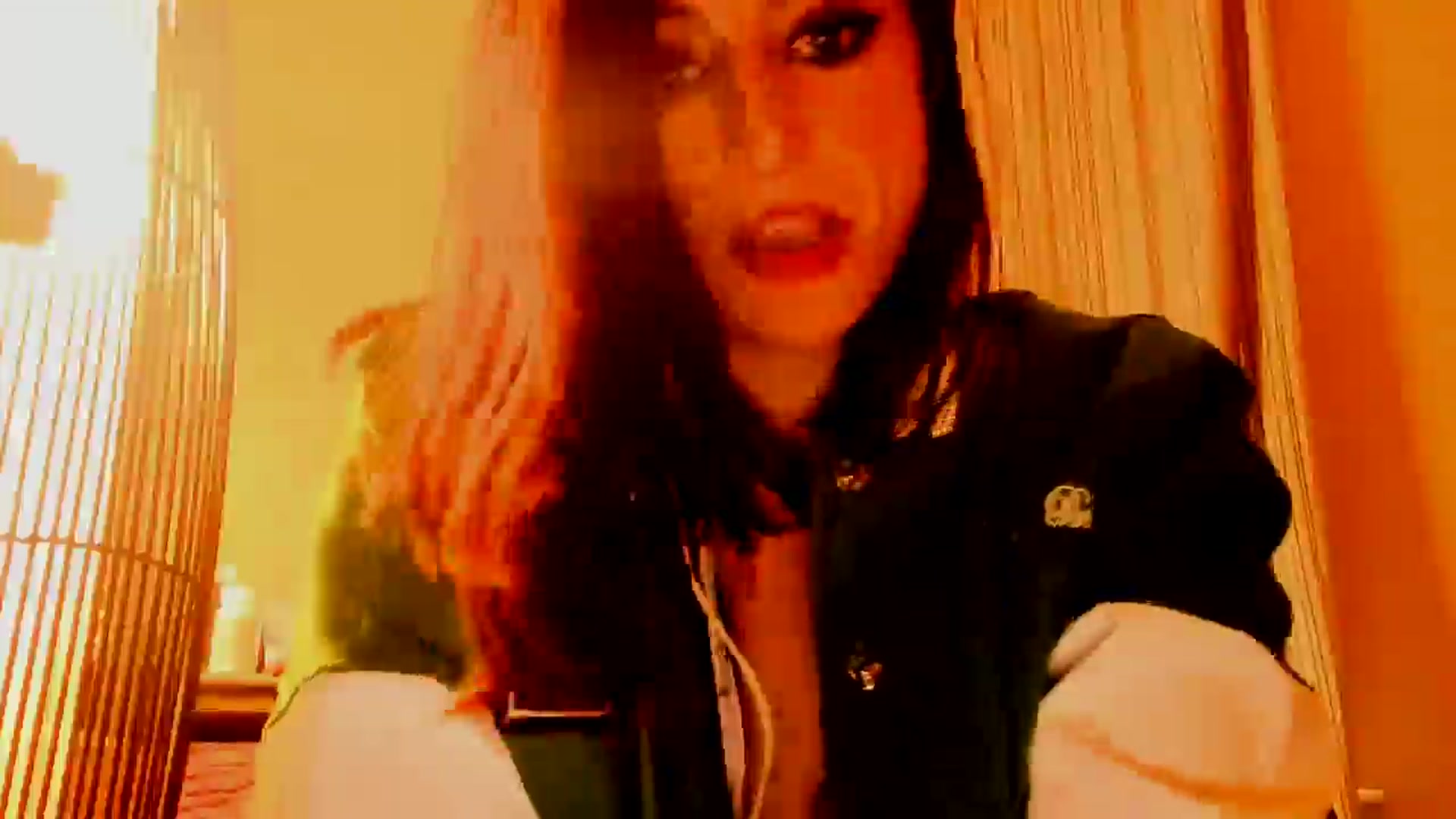 Gallery image thumbnail from MissStella92's myfreecams stream on, 03/10/2025, 22:51 image 7 of 20
