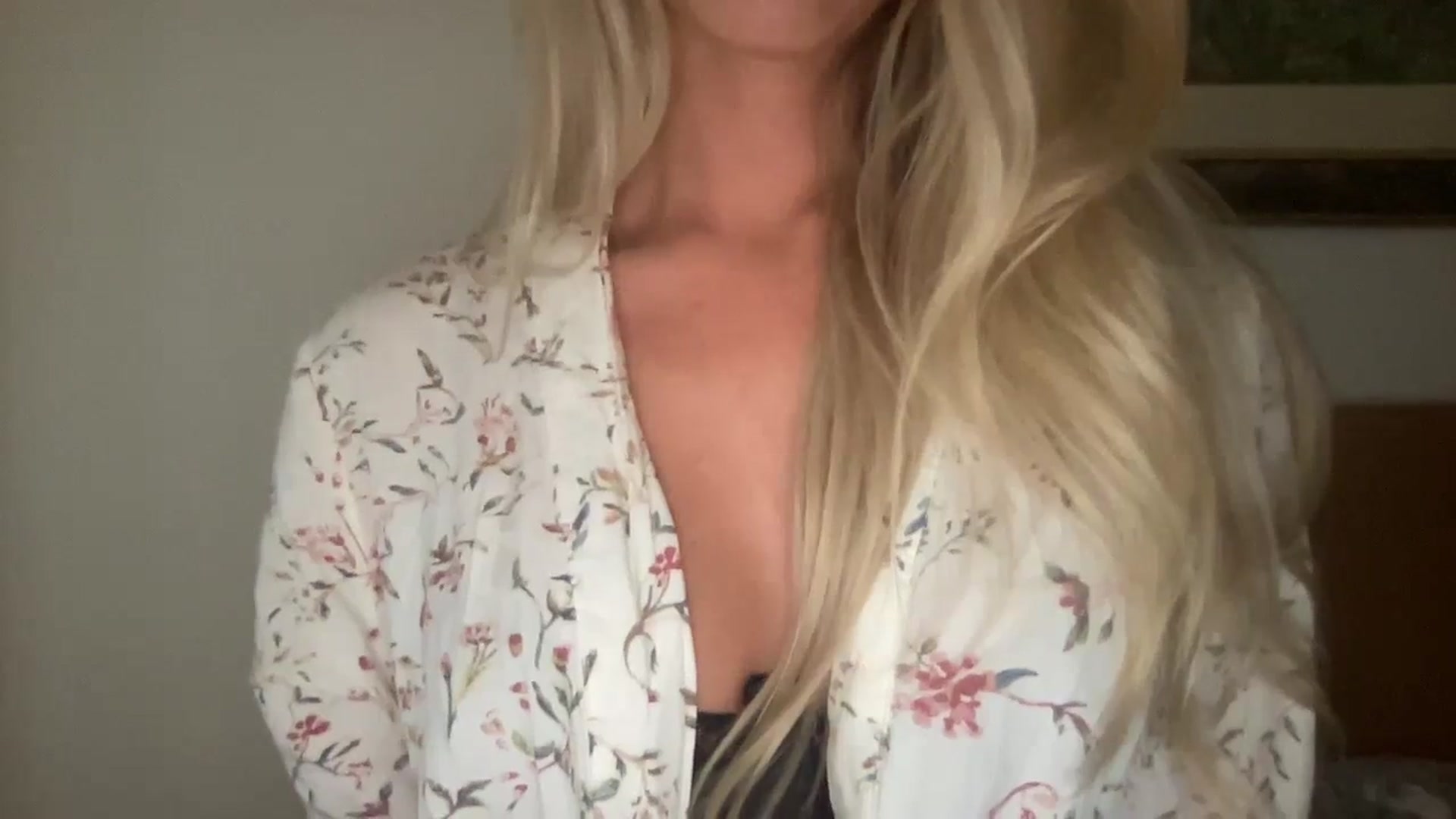 Gallery image thumbnail from MissSummer1's myfreecams stream on, 09/28/2023, 16:18 image 15 of 20