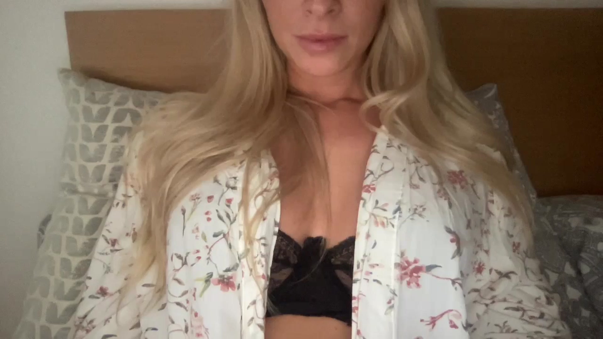 Gallery image thumbnail from MissSummer1's myfreecams stream on, 09/28/2023, 16:59 image 19 of 20