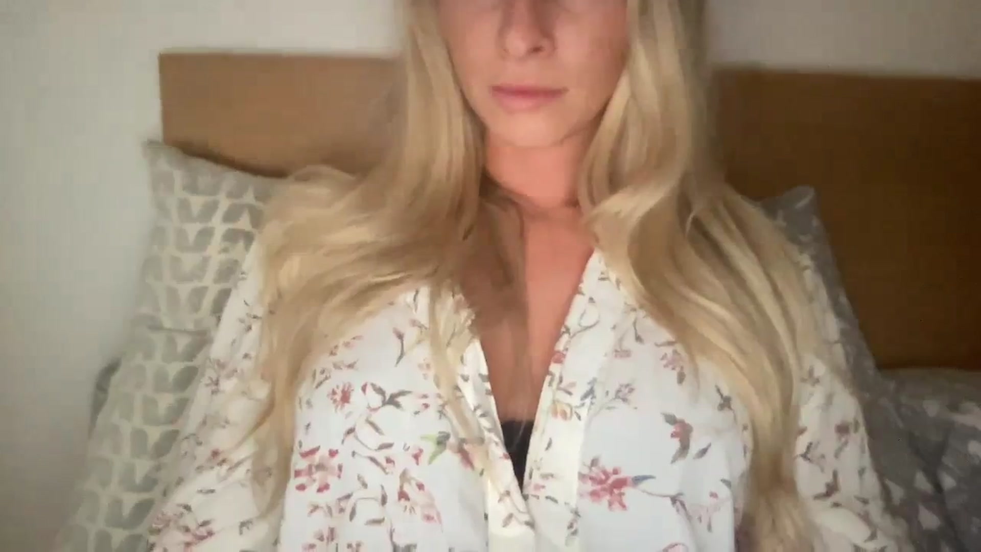 Gallery image thumbnail from MissSummer1's myfreecams stream on, 09/28/2023, 16:59 image 10 of 20