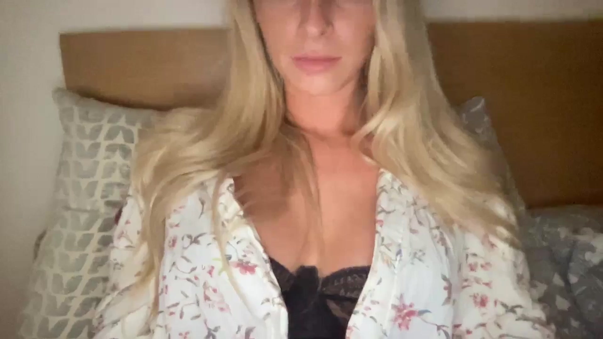 Gallery image thumbnail from MissSummer1's myfreecams stream on, 09/28/2023, 17:18 image 11 of 20