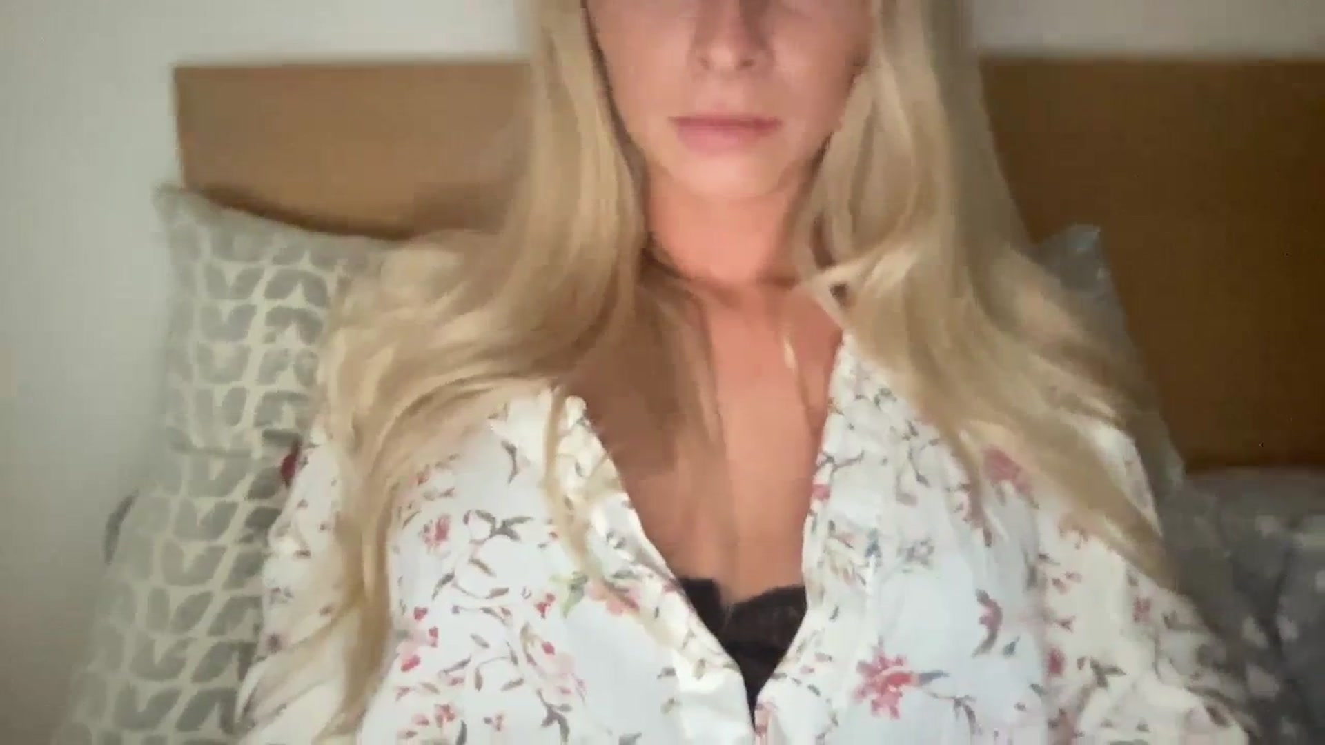 Gallery image thumbnail from MissSummer1's myfreecams stream on, 09/28/2023, 17:18 image 6 of 20