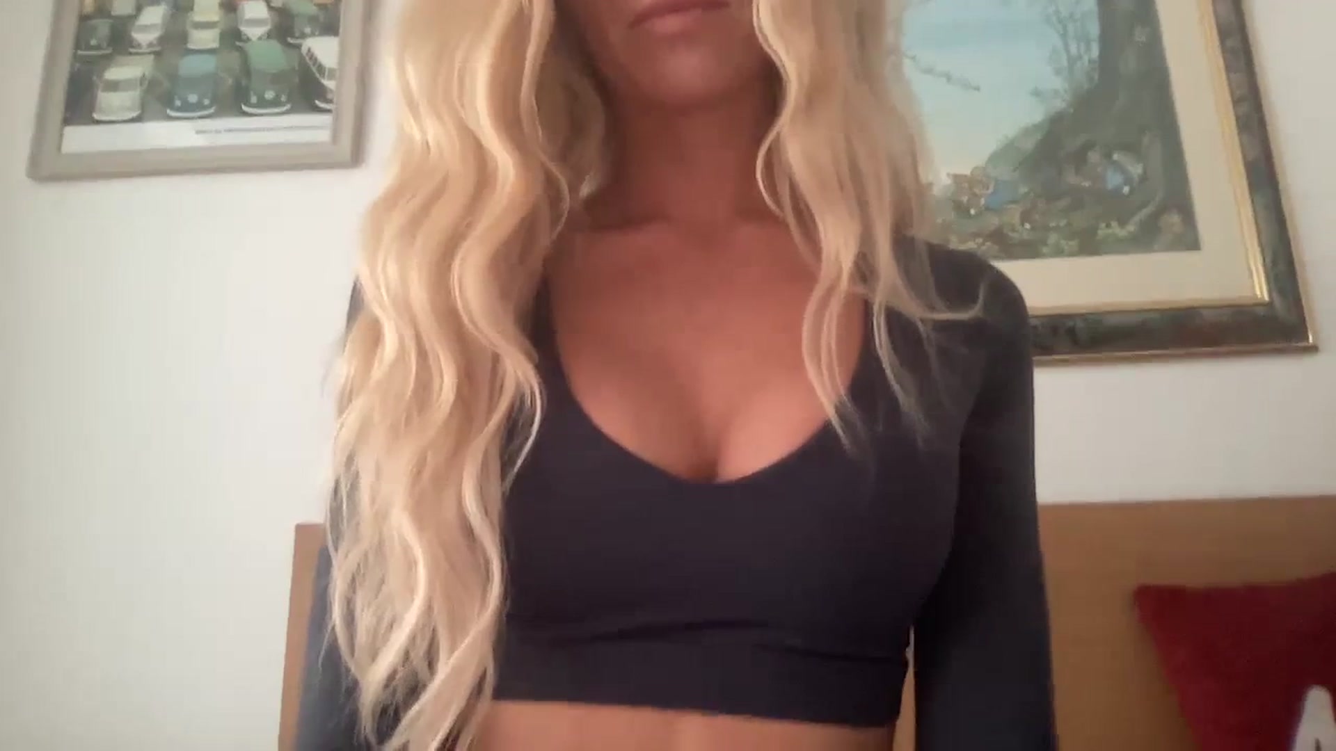 Gallery image thumbnail from MissSummer1's myfreecams stream on, 10/07/2023, 14:43 image 3 of 20