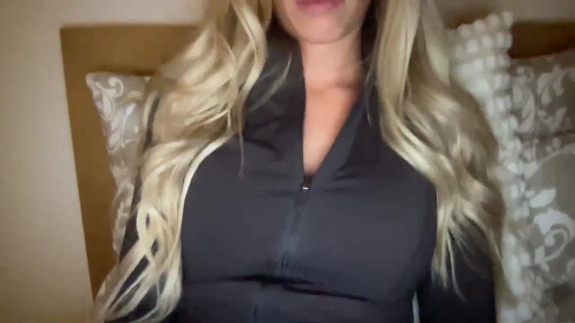 Gallery image thumbnail from MissSummer1's myfreecams stream on, 10/28/2023, 17:26 image 15 of 20