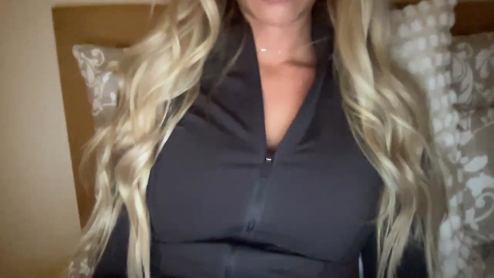 Gallery image thumbnail from MissSummer1's myfreecams stream on, 10/28/2023, 17:26 image 20 of 20