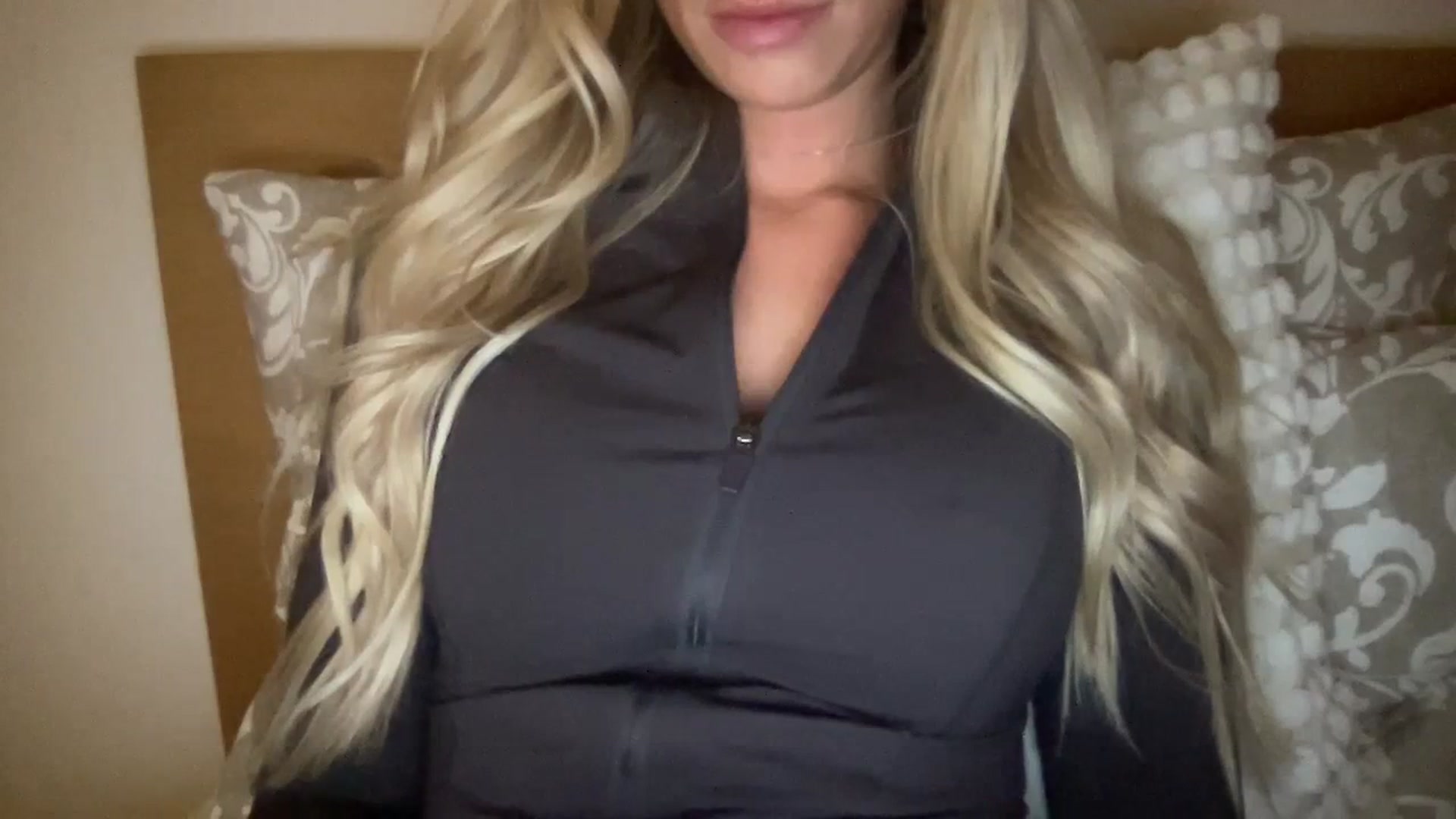 Gallery image thumbnail from MissSummer1's myfreecams stream on, 10/28/2023, 17:26 image 13 of 20