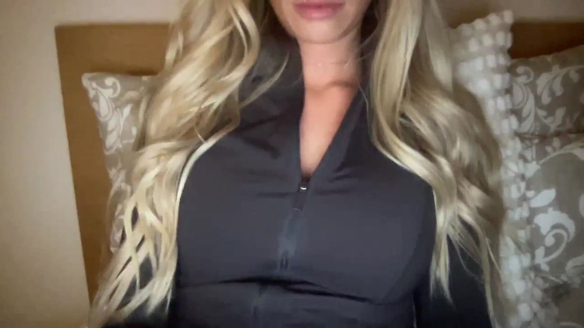 Gallery image thumbnail from MissSummer1's myfreecams stream on, 10/28/2023, 17:26 image 12 of 20