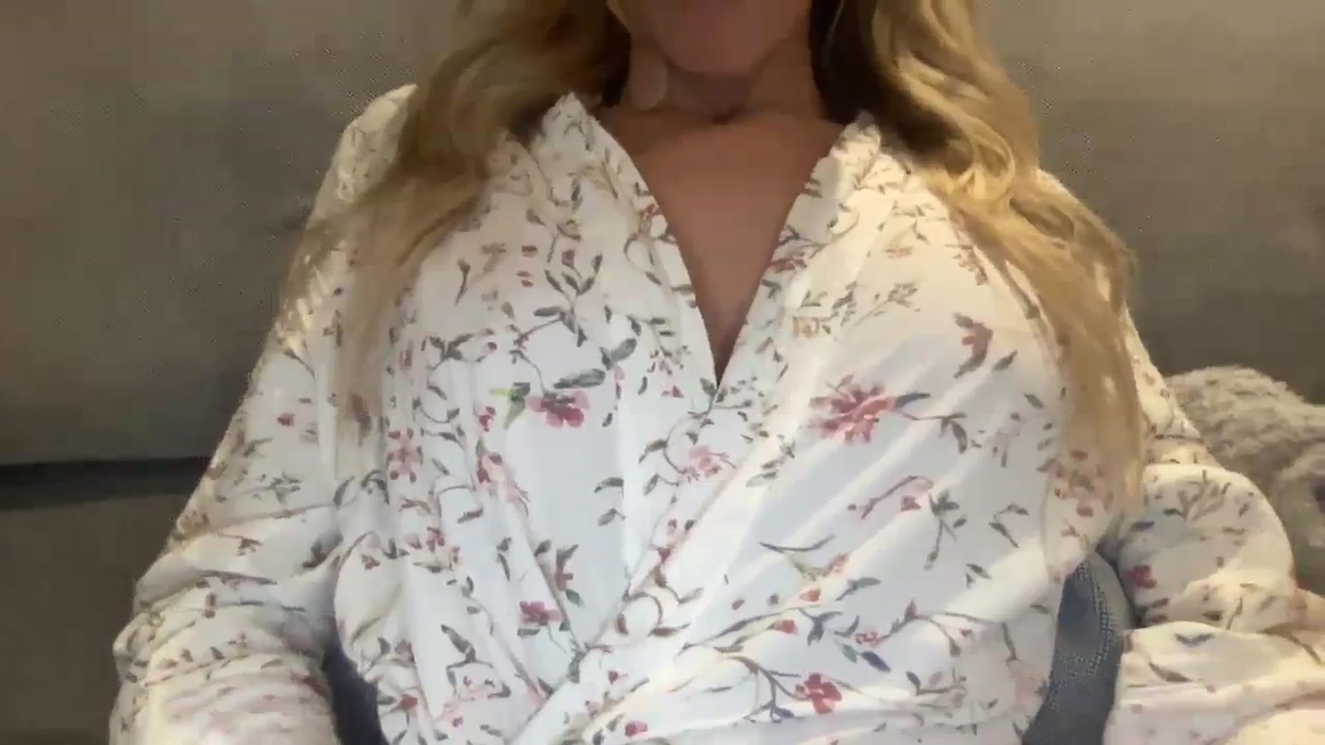 Gallery image thumbnail from MissSummer1's myfreecams stream on, 11/20/2023, 17:54 image 6 of 20