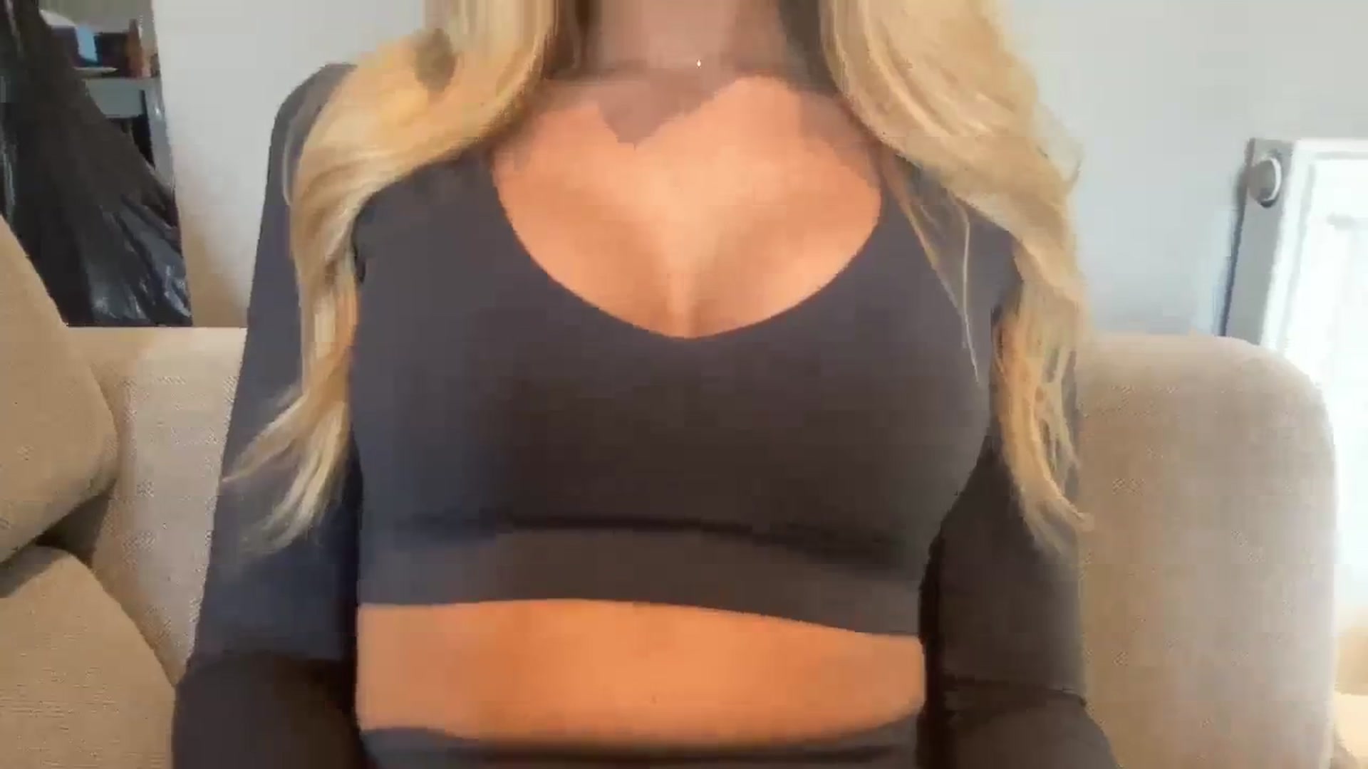 Gallery image thumbnail from MissSummer1's myfreecams stream on, 11/21/2023, 12:43 image 5 of 20