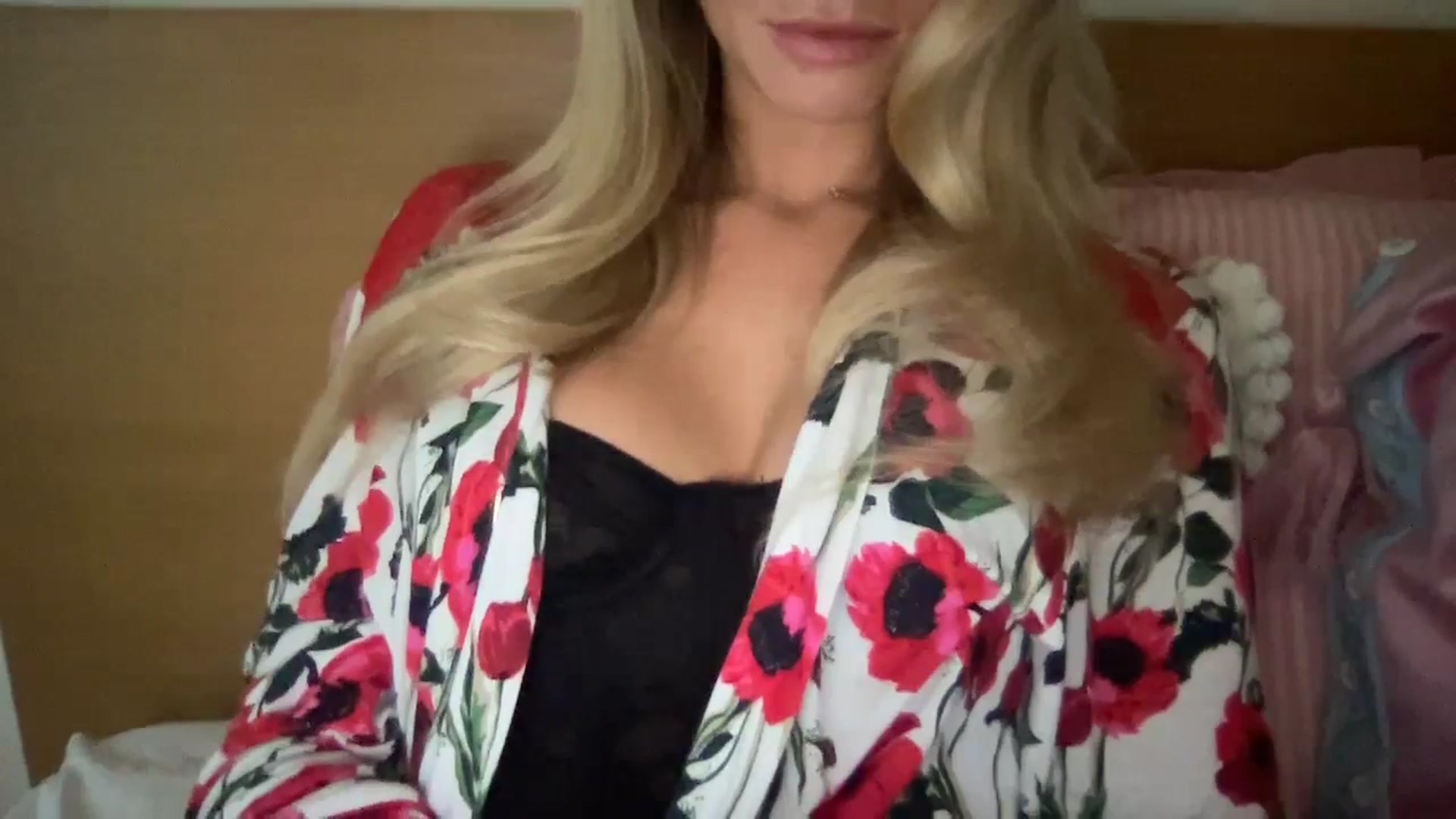 Gallery image thumbnail from MissSummer1's myfreecams stream on, 02/06/2024, 15:53 image 16 of 20