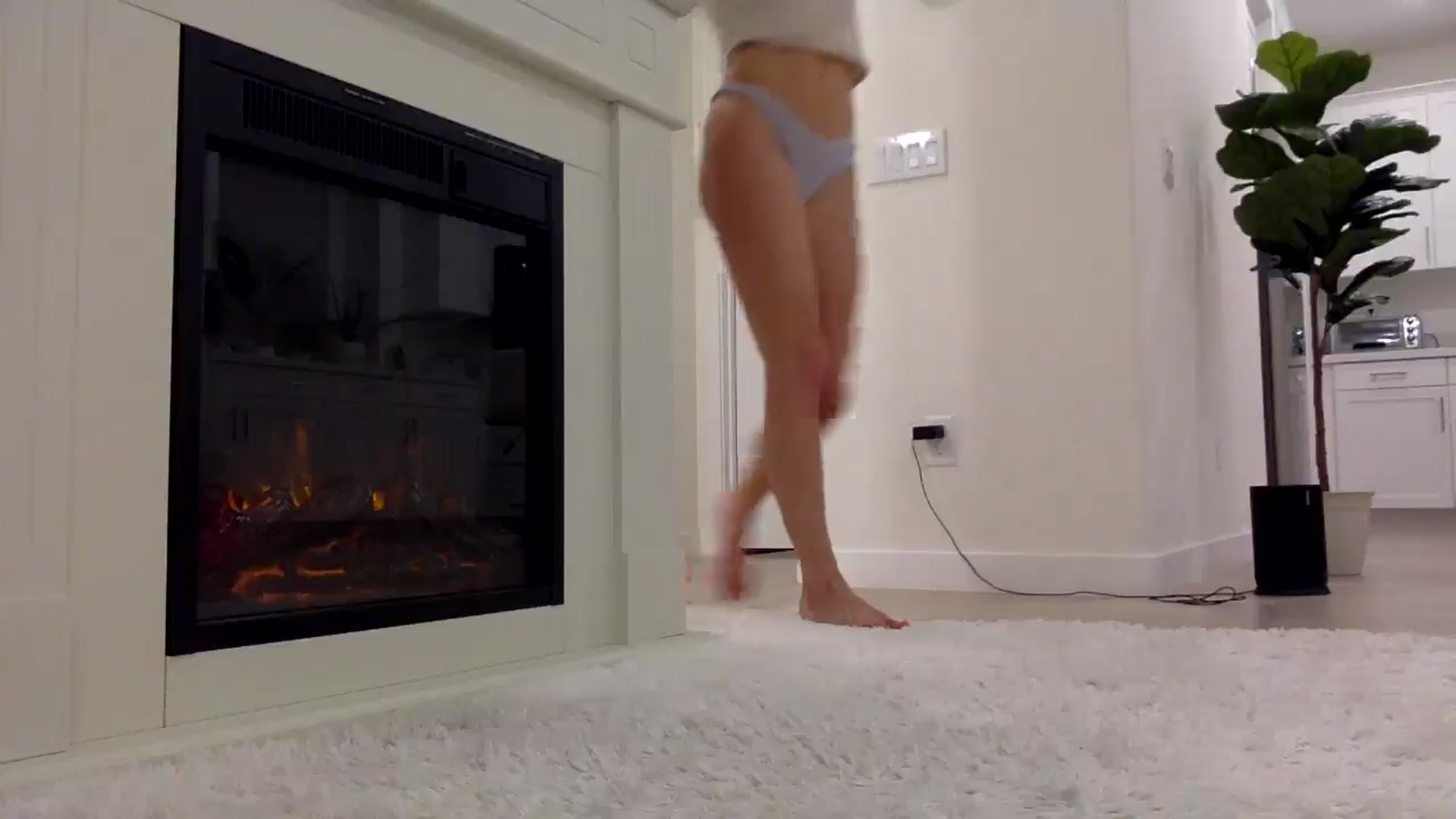 Gallery image thumbnail from MissSunshine's myfreecams stream on, 03/15/2025, 04:19 image 12 of 20