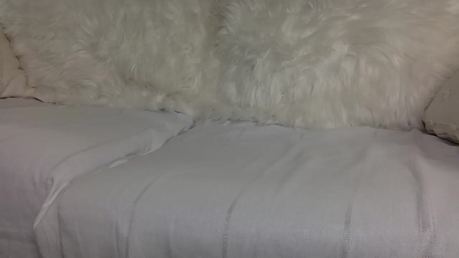 Gallery image thumbnail from MissSunshine's myfreecams stream on, 04/19/2025, 03:41 image 5 of 20
