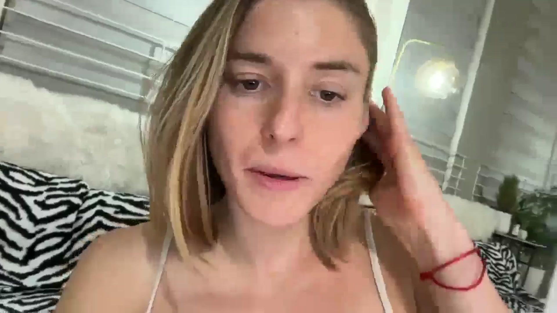 Gallery image thumbnail from MissSunshine's myfreecams stream on, 05/14/2025, 04:44 image 12 of 20