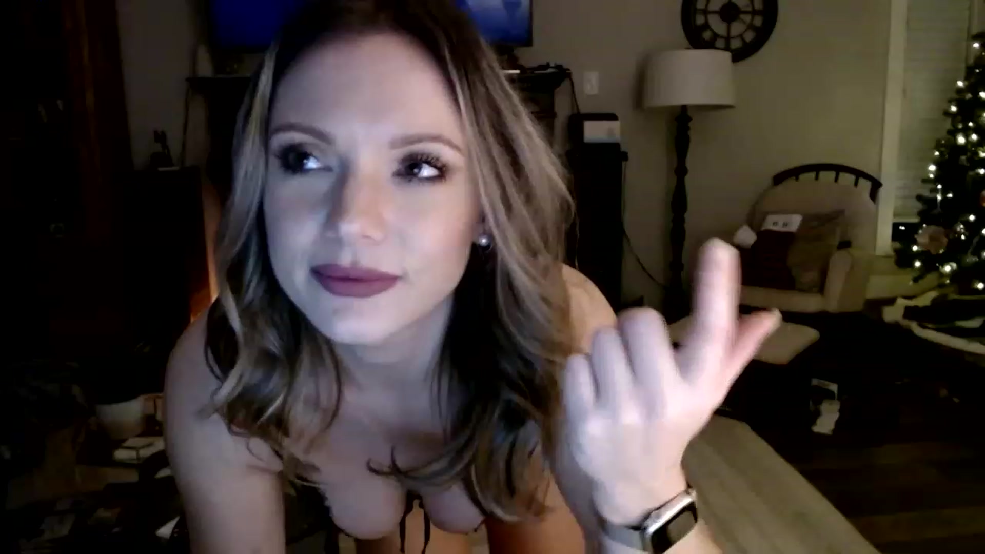 Gallery image thumbnail from MissTinsleyyx's myfreecams stream on, 12/31/2022, 09:34 image 4 of 20