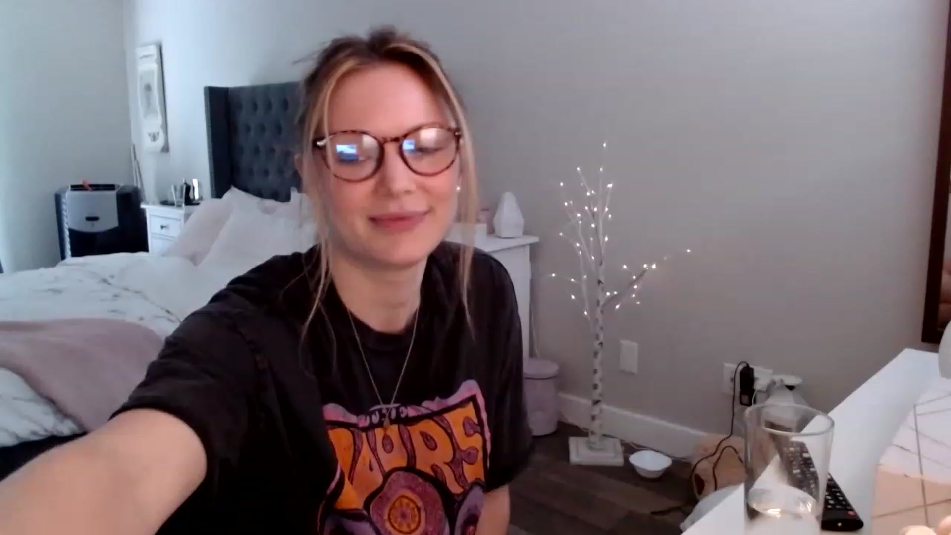 Gallery image thumbnail from MissTinsleyyx's myfreecams stream on, 04/20/2023, 22:46 image 12 of 20