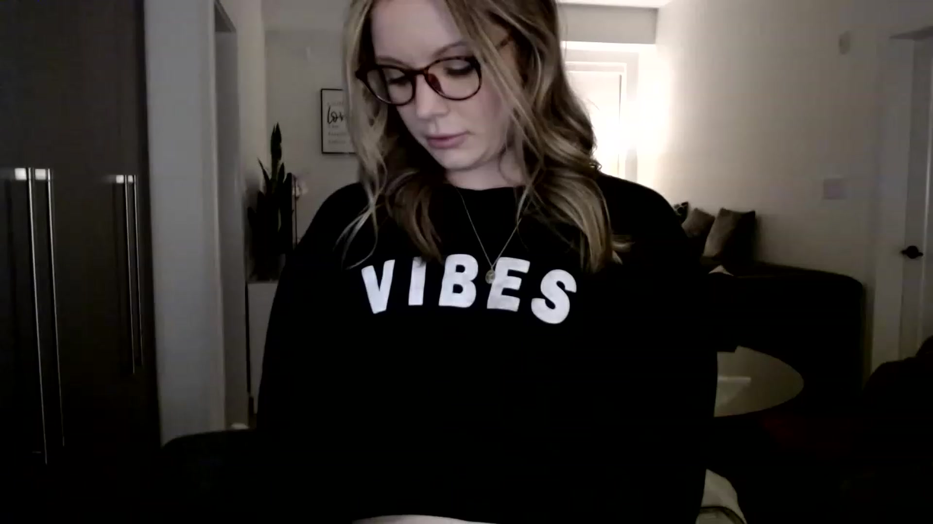 Gallery image thumbnail from MissTinsleyyx's myfreecams stream on, 04/22/2023, 08:51 image 1 of 20