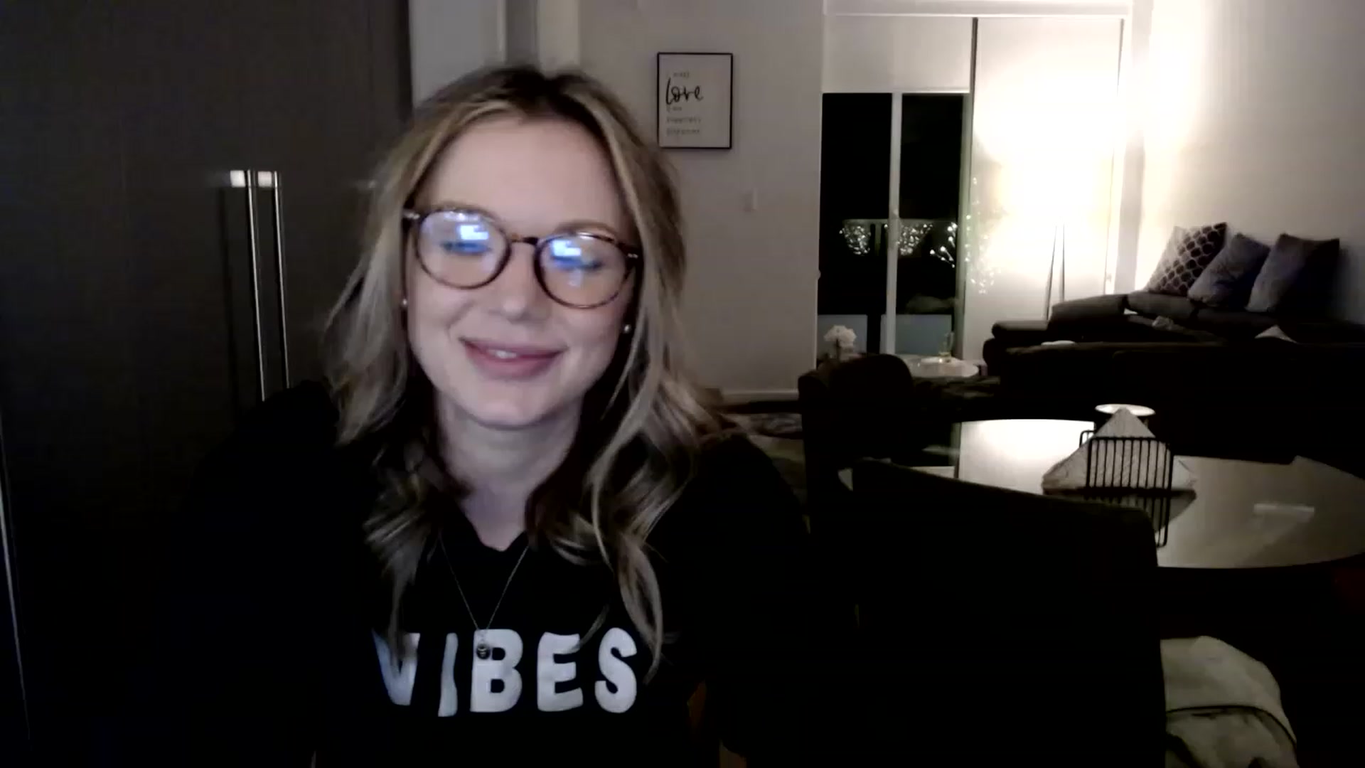 Gallery image thumbnail from MissTinsleyyx's myfreecams stream on, 04/22/2023, 08:51 image 4 of 20
