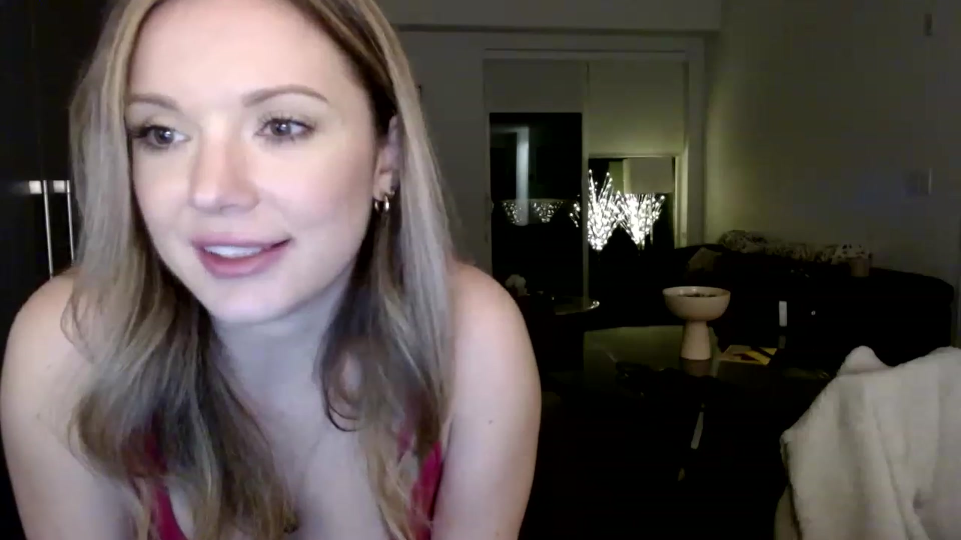 Gallery image thumbnail from MissTinsleyyx's myfreecams stream on, 04/27/2023, 09:21 image 13 of 20