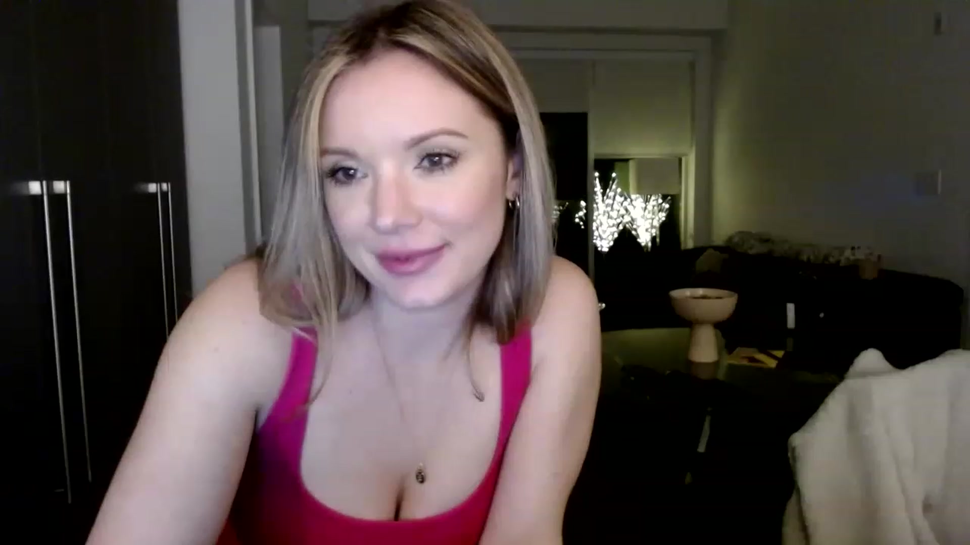 Gallery image thumbnail from MissTinsleyyx's myfreecams stream on, 04/27/2023, 09:21 image 5 of 20