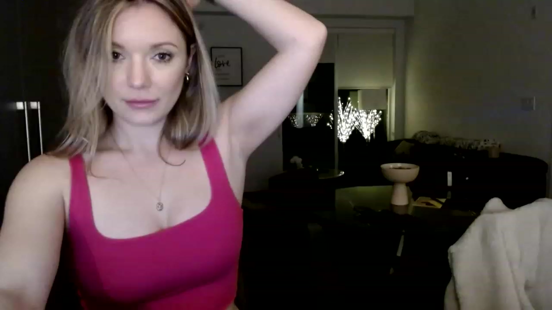 Gallery image thumbnail from MissTinsleyyx's myfreecams stream on, 04/27/2023, 09:21 image 6 of 20