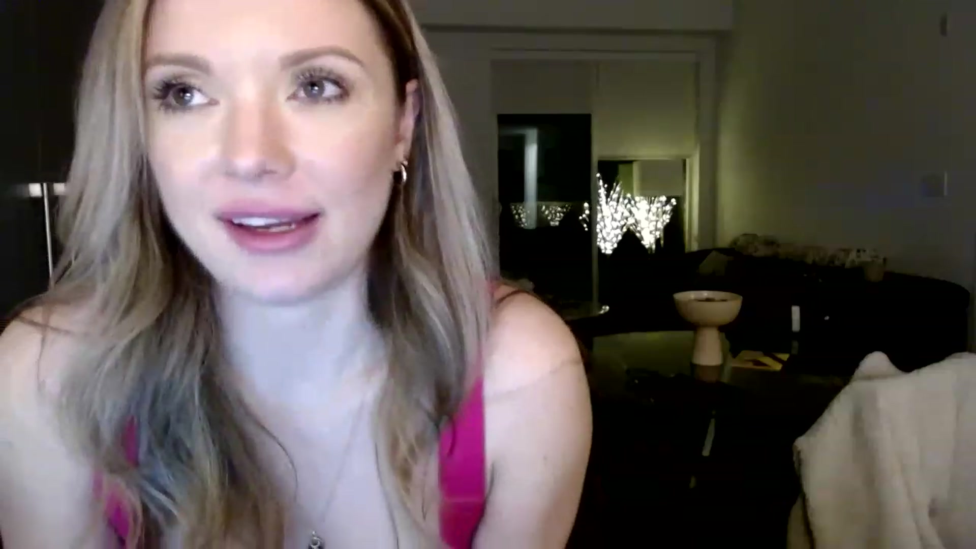 Gallery image thumbnail from MissTinsleyyx's myfreecams stream on, 04/27/2023, 09:21 image 11 of 20