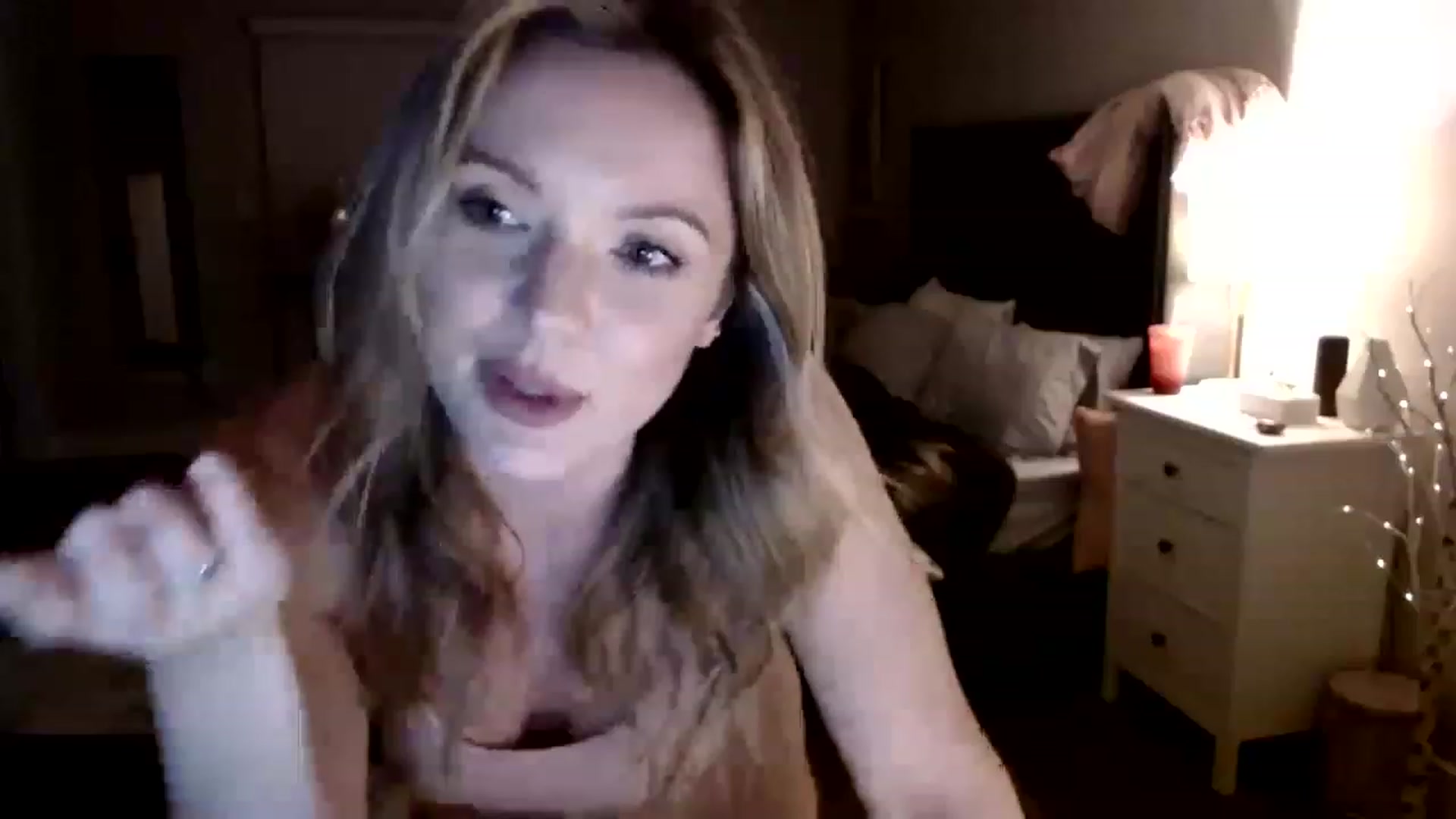 Gallery image thumbnail from MissTinsleyyx's myfreecams stream on, 05/01/2023, 07:39 image 20 of 20