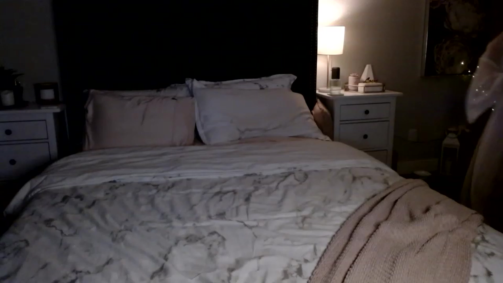Gallery image thumbnail from MissTinsleyyx's myfreecams stream on, 06/03/2023, 07:16 image 10 of 20