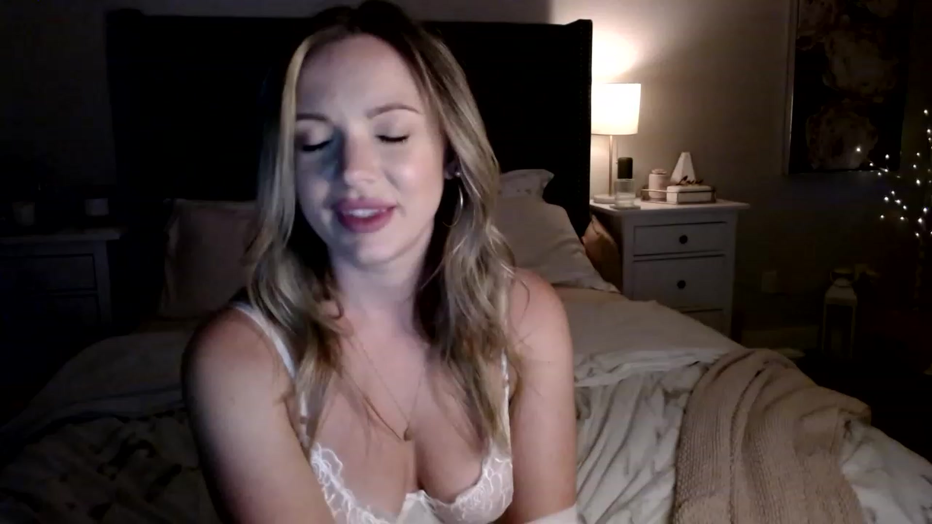 Gallery image thumbnail from MissTinsleyyx's myfreecams stream on, 06/03/2023, 08:31 image 2 of 20