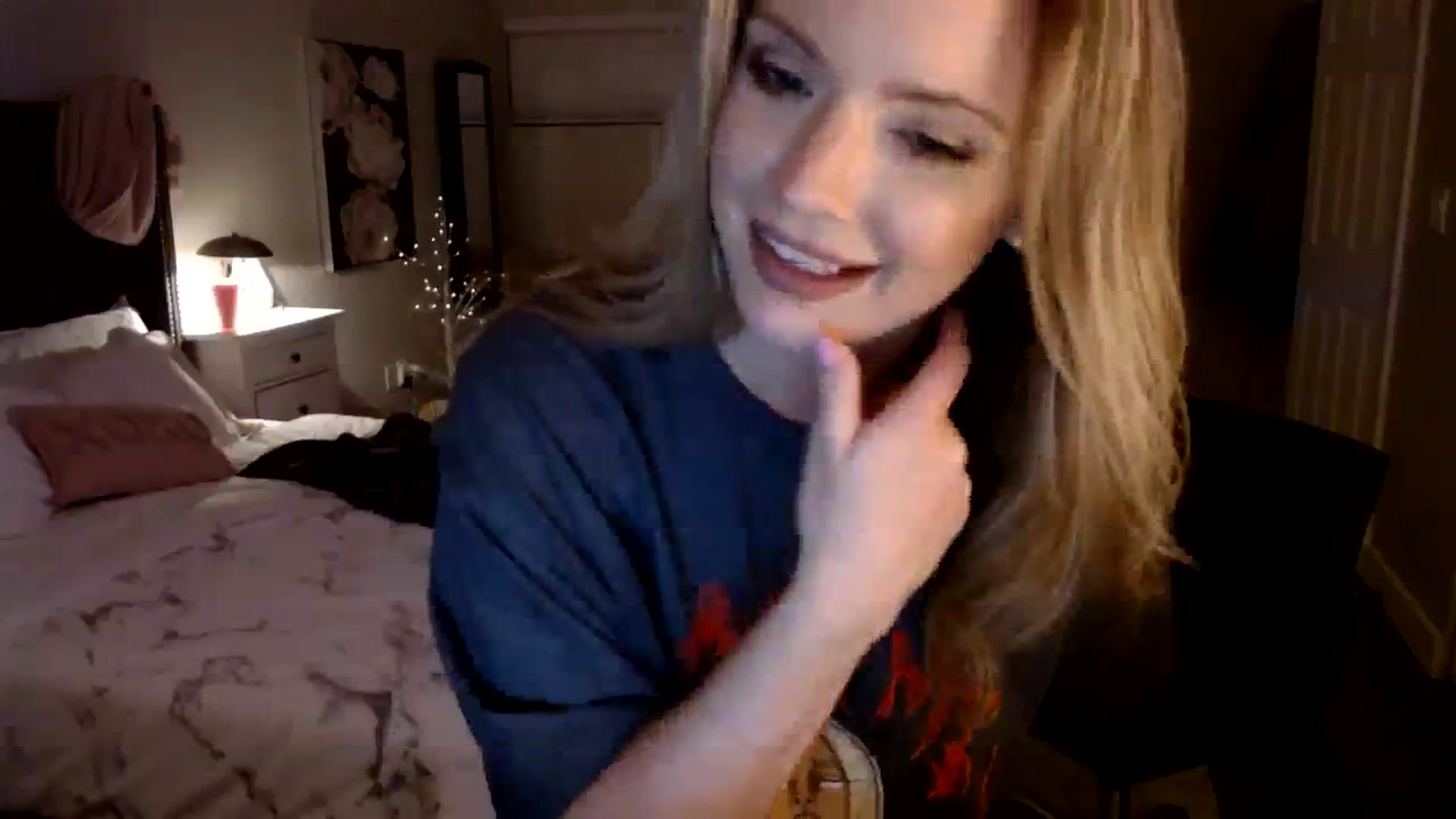 Gallery image thumbnail from MissTinsleyyx's myfreecams stream on, 07/23/2023, 06:38 image 13 of 20