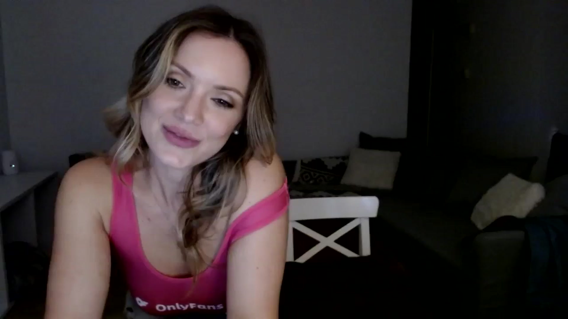 Gallery image thumbnail from MissTinsleyyx's myfreecams stream on, 08/26/2023, 09:01 image 5 of 20