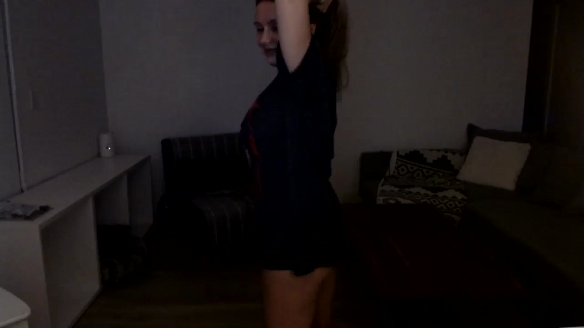Gallery image thumbnail from MissTinsleyyx's myfreecams stream on, 08/27/2023, 07:13 image 10 of 20