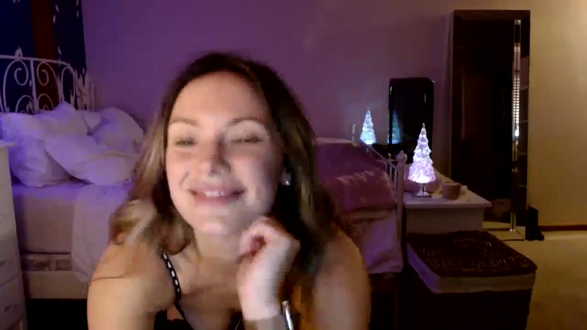 Gallery image thumbnail from MissTinsleyyx's myfreecams stream on, 11/12/2023, 10:01 image 5 of 20