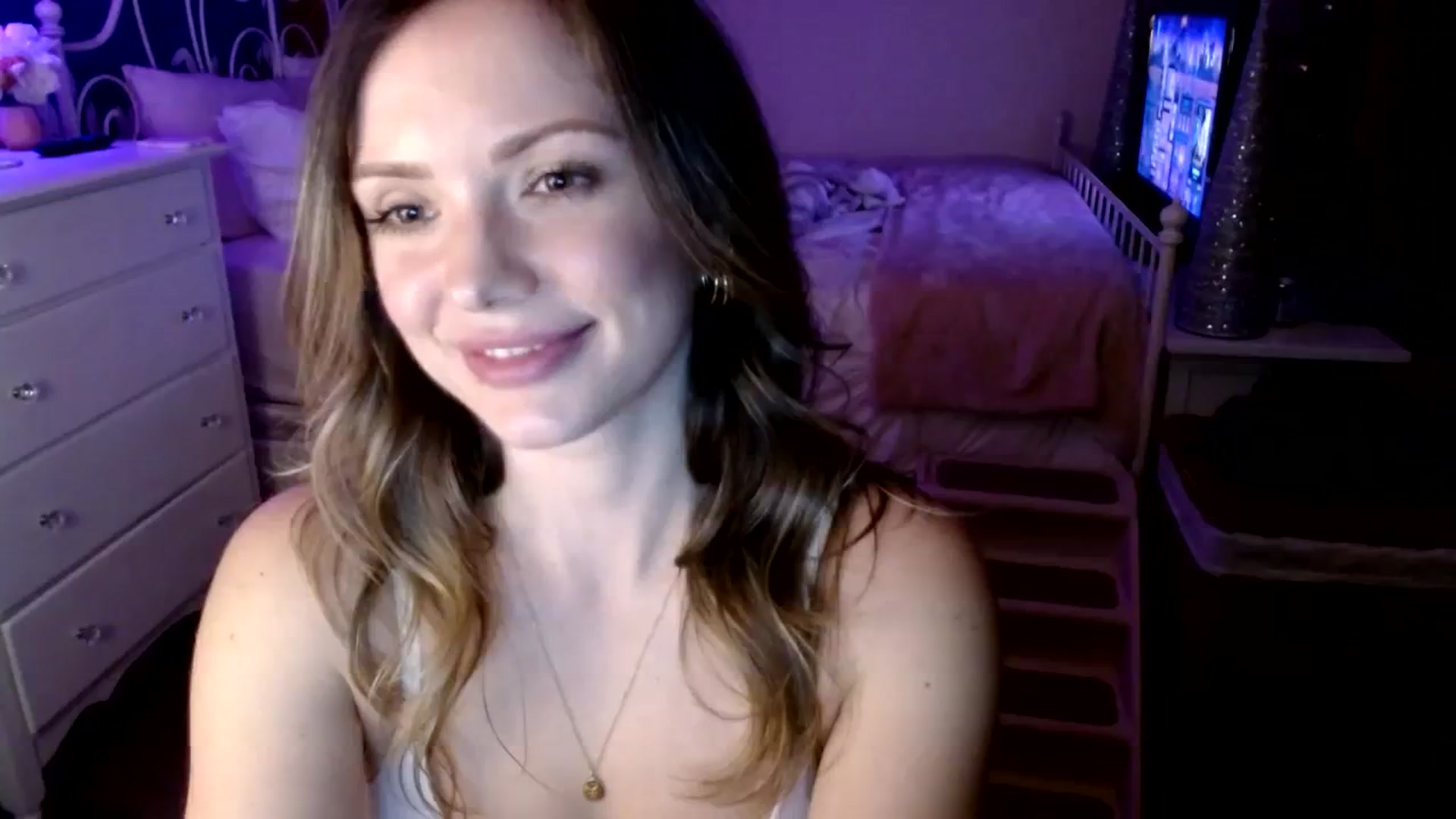 Gallery image thumbnail from MissTinsleyyx's myfreecams stream on, 12/10/2023, 09:28 image 20 of 20