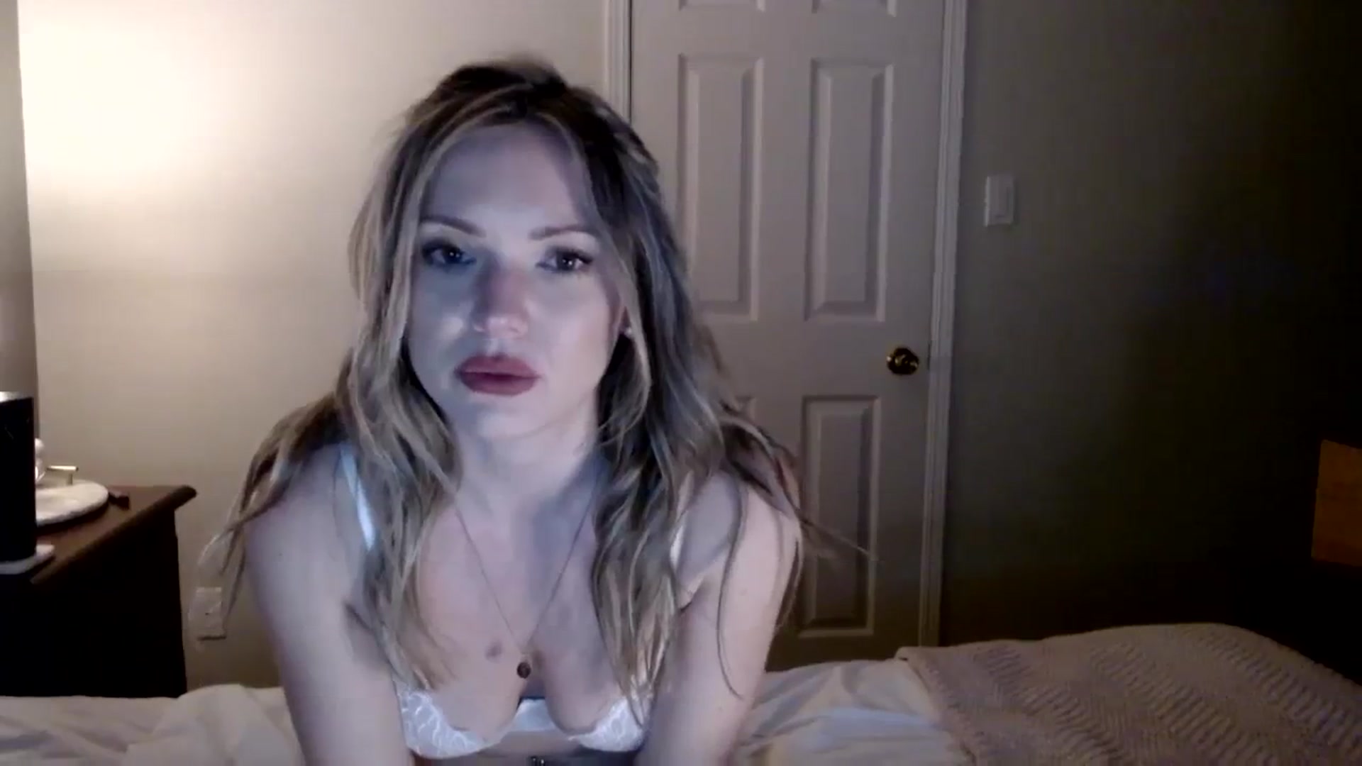 Gallery image thumbnail from MissTinsleyyx's myfreecams stream on, 02/19/2024, 09:53 image 17 of 20