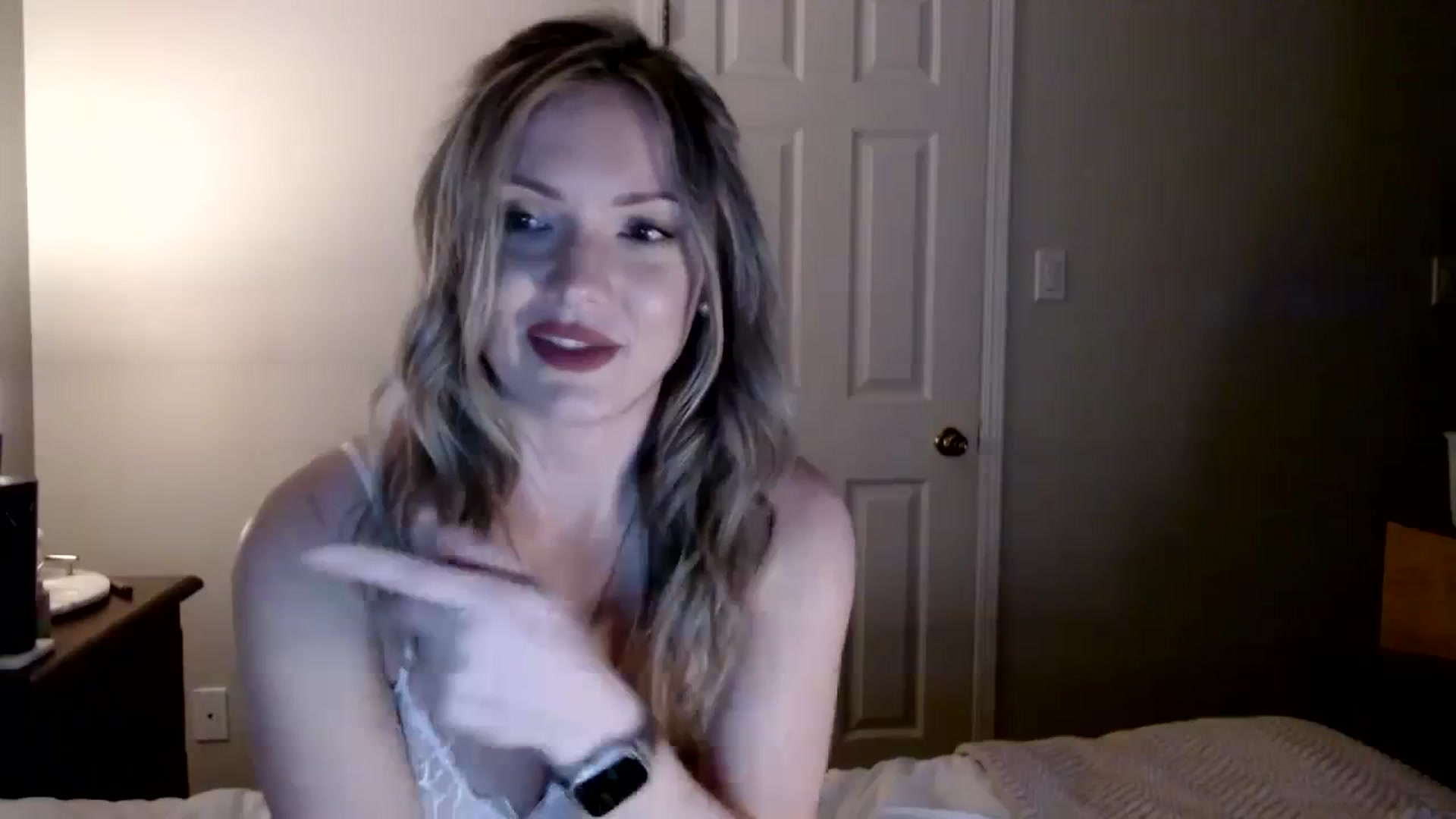 Gallery image thumbnail from MissTinsleyyx's myfreecams stream on, 02/19/2024, 09:53 image 3 of 20