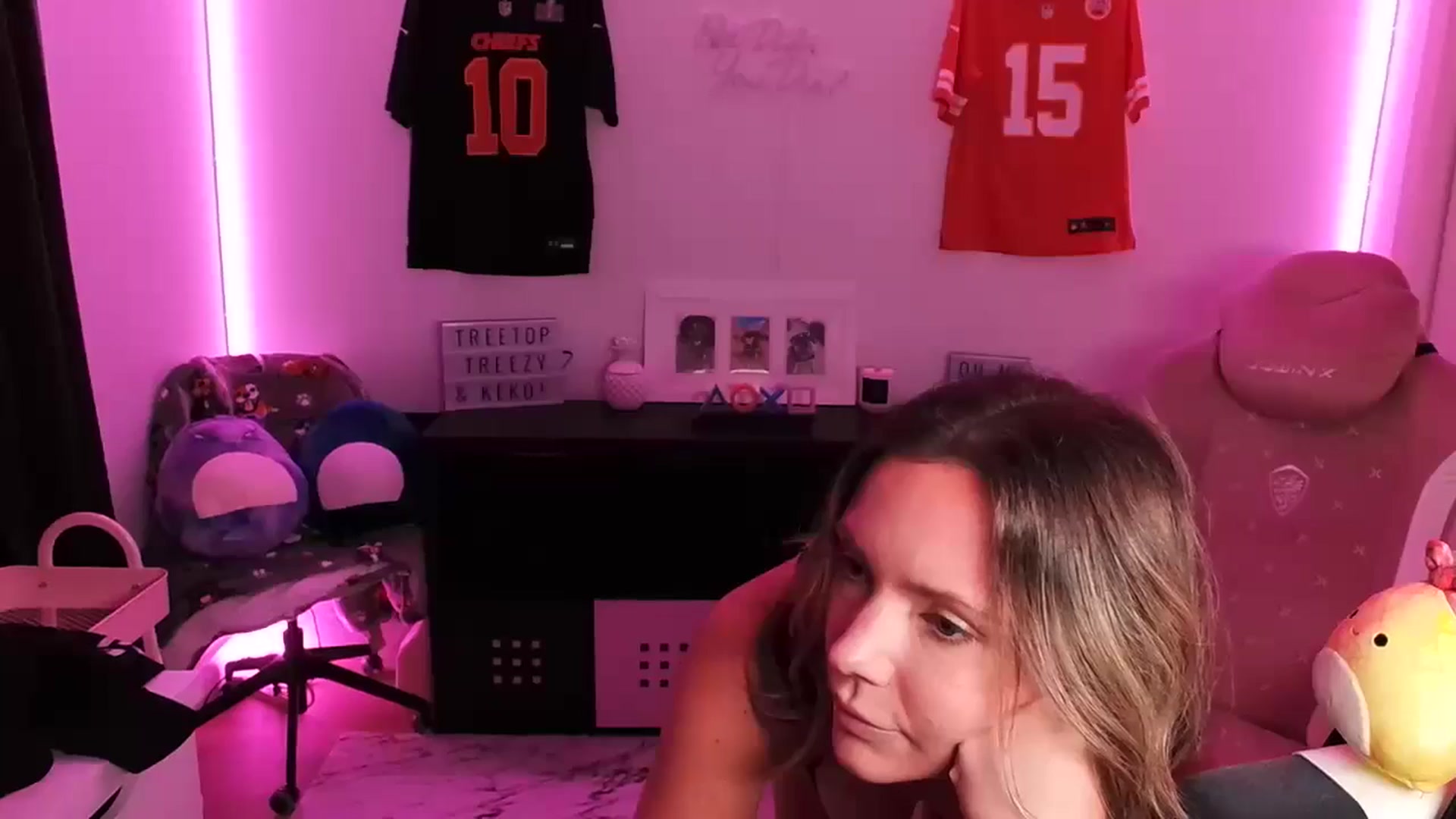 Gallery image thumbnail from MissTinsleyyx's myfreecams stream on, 08/29/2024, 07:41 image 16 of 20
