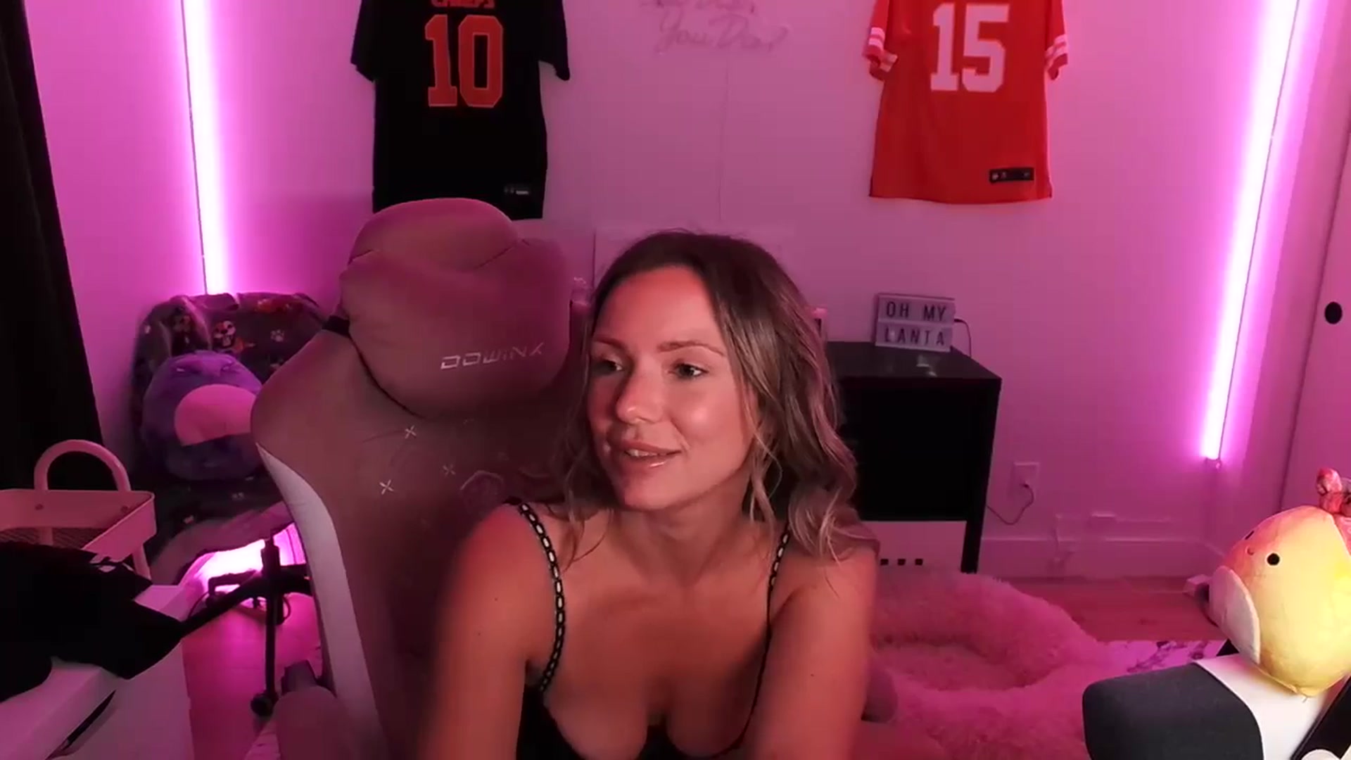 Gallery image thumbnail from MissTinsleyyx's myfreecams stream on, 08/29/2024, 07:41 image 7 of 20