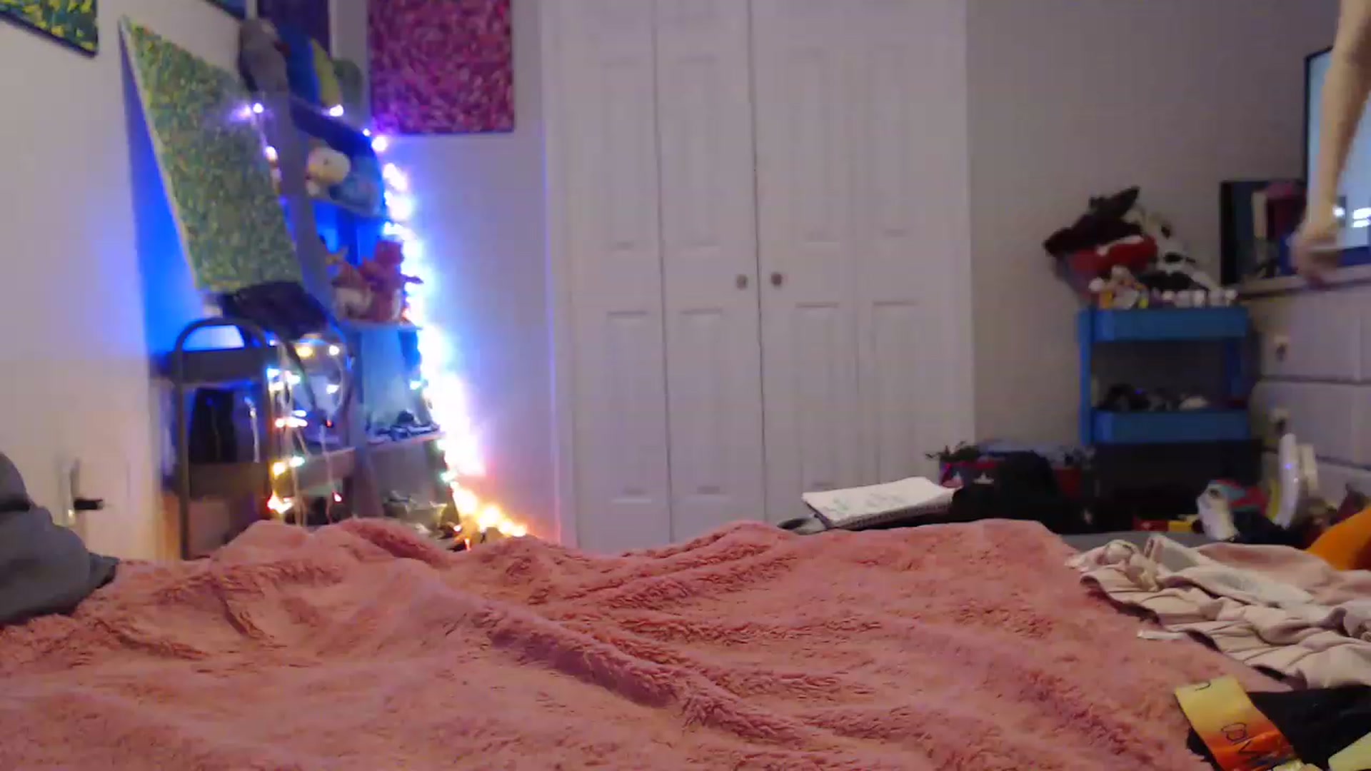 Gallery image thumbnail from MissVeraJ's myfreecams stream on, 02/27/2023, 09:05 image 11 of 20