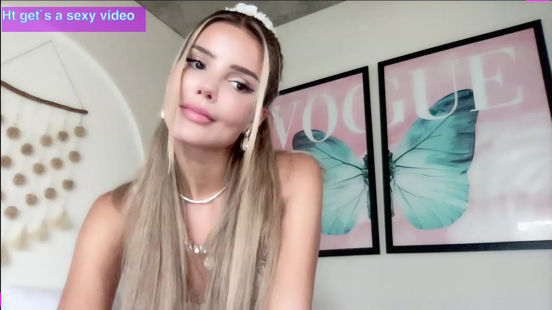 Gallery image thumbnail from MissVictoria's myfreecams stream on, 02/26/2024, 10:25 image 15 of 20