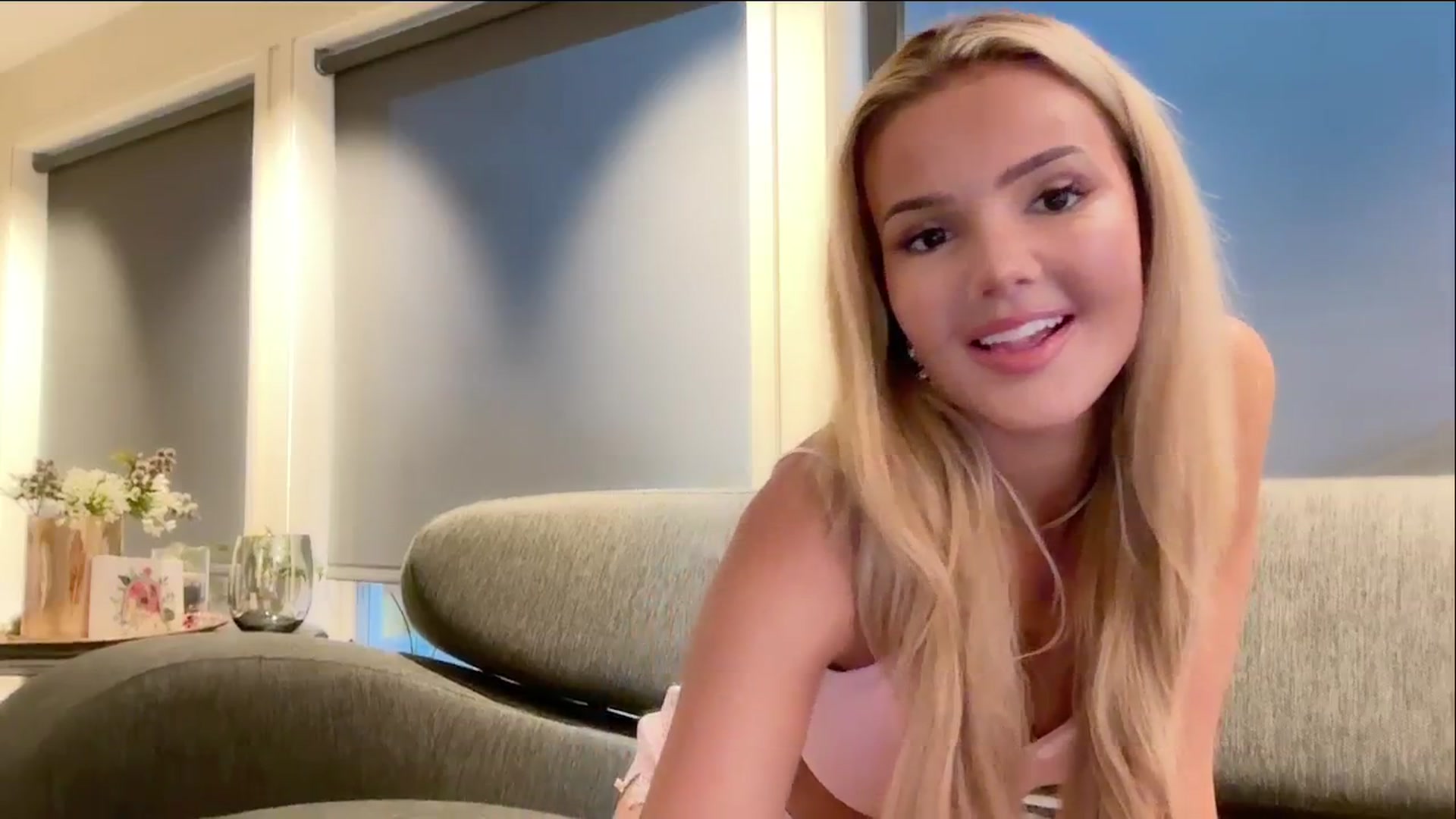 Gallery image thumbnail from MissVictoria's myfreecams stream on, 06/02/2024, 23:25 image 10 of 20
