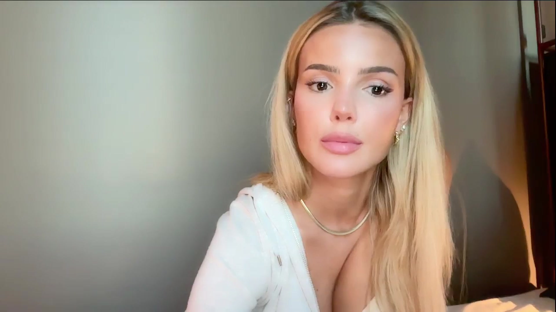 Gallery image thumbnail from MissVictoria's myfreecams stream on, 07/11/2024, 19:39 image 8 of 20